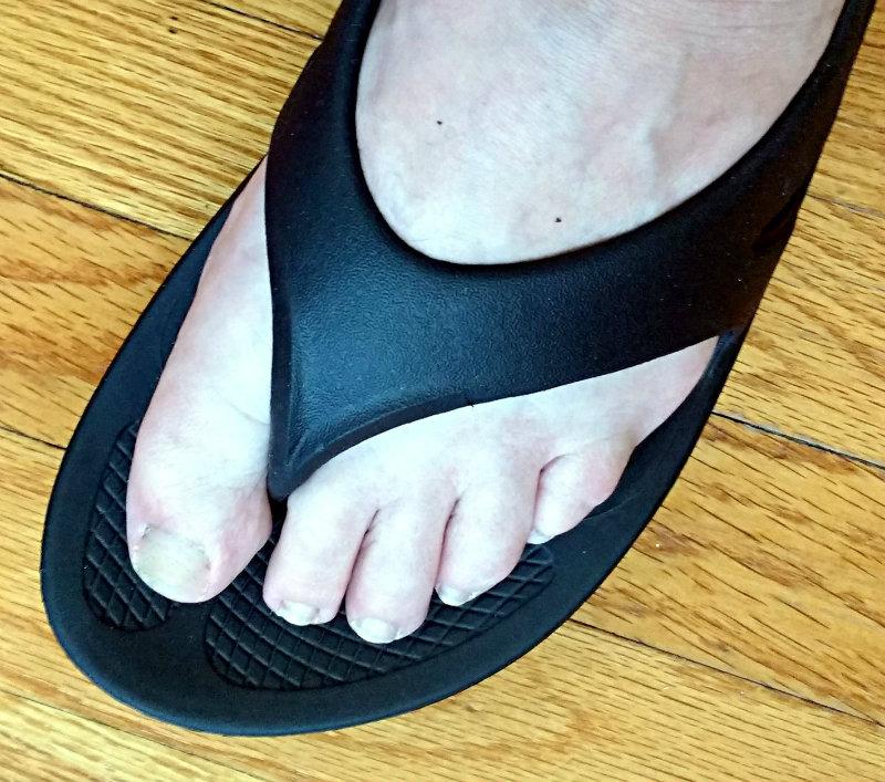 OOFOS OOriginal Recovery Sandal - Women’s and Men’s customer photo 2