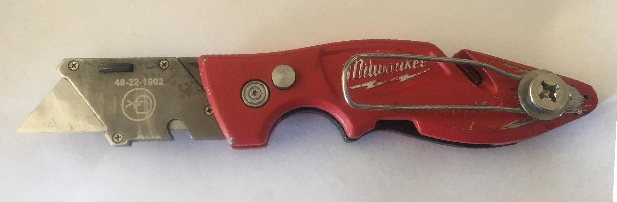 Milwaukee Electric Tool 48-22-1502 Fastback Knife/Storage customer photo 2