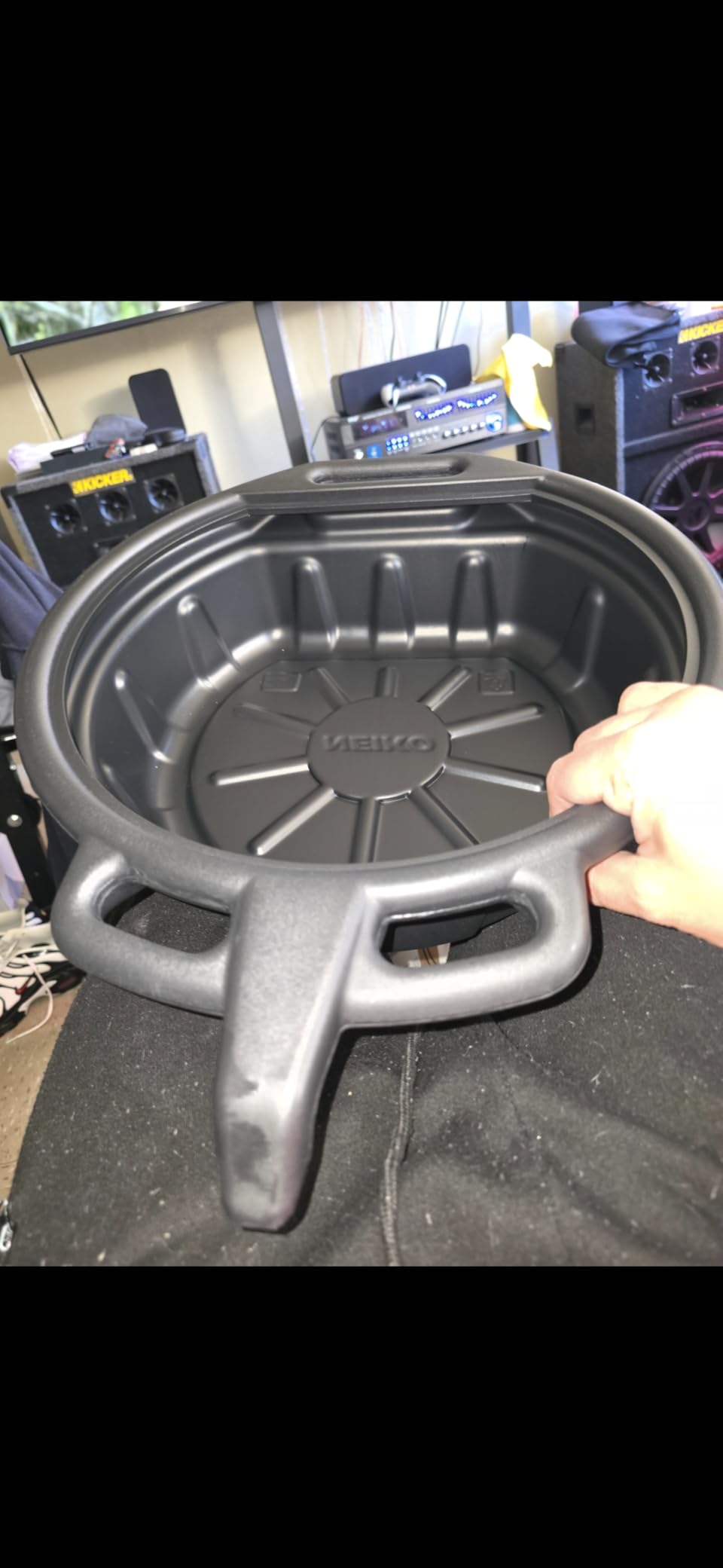 NEIKO 20762A Oil Drain Pan | Black Plastic Anti Splash | Motor Oil Drip Catcher Pan | 2 Gallon (8L) Capacity customer photo 2