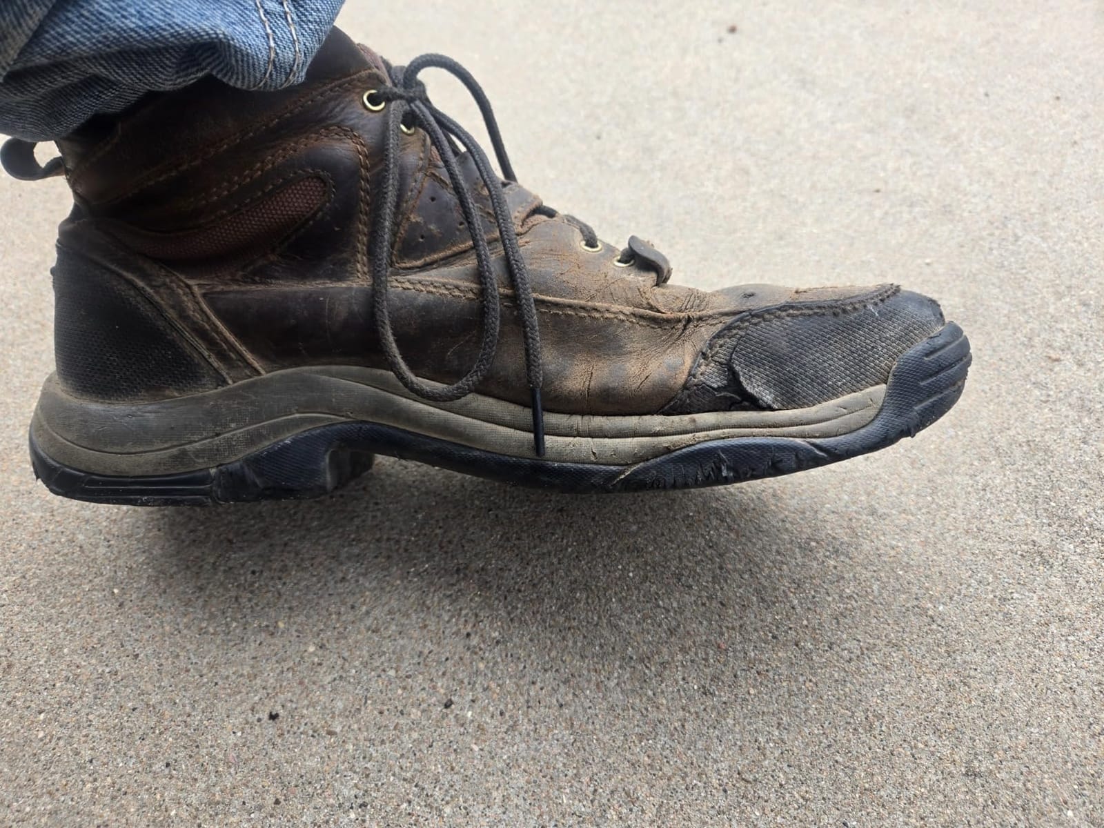 ARIAT mens Terrain Wide Square Toe customer photo 1