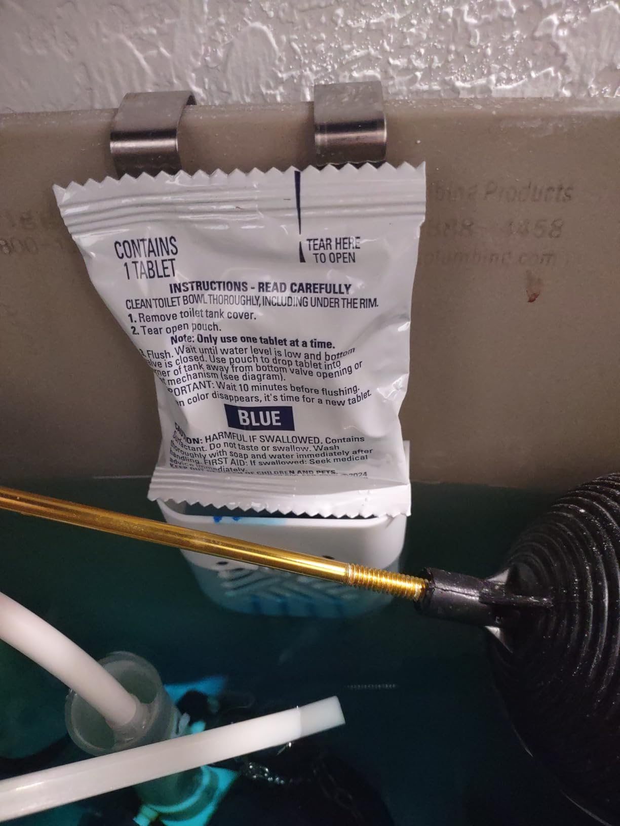 Scrubbing Bubbles Continuous Clean Toilet Tank Drop-Ins, 5 Count customer photo 2