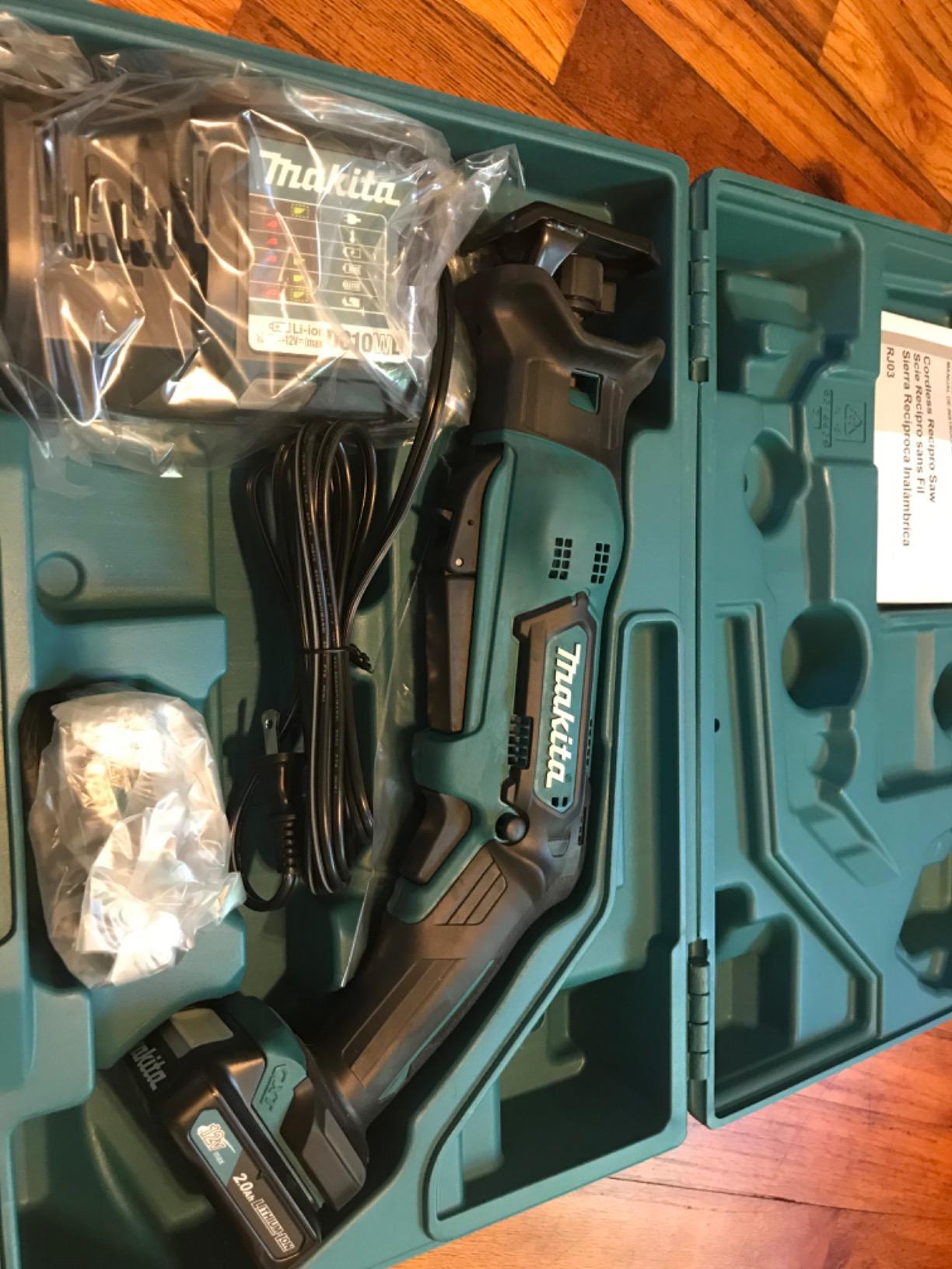 Makita RJ03R1 12V Max CXT Lithium-Ion Cordless Recipro Saw Kit customer photo 2