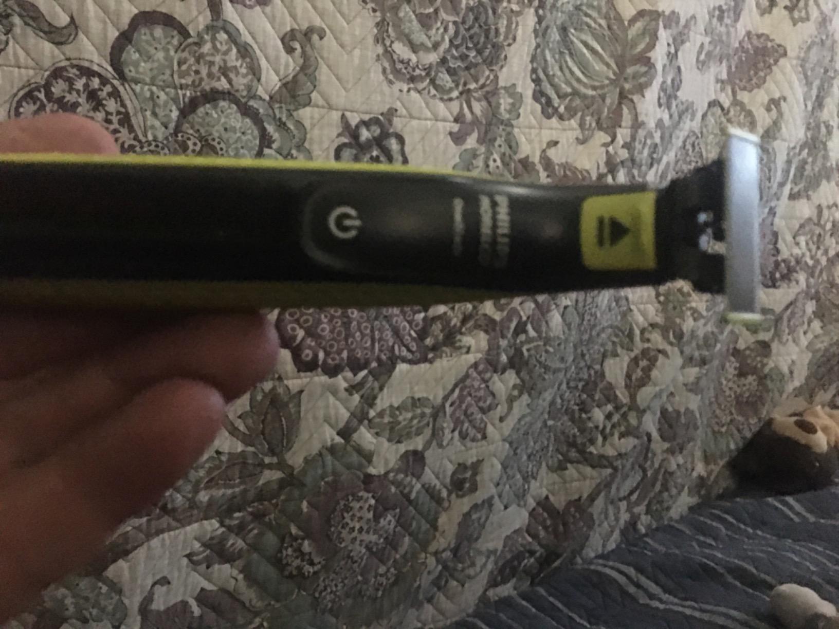 Philips OneBlade Hybrid Electric Trimmer and Shaver, QP2520 customer photo 1