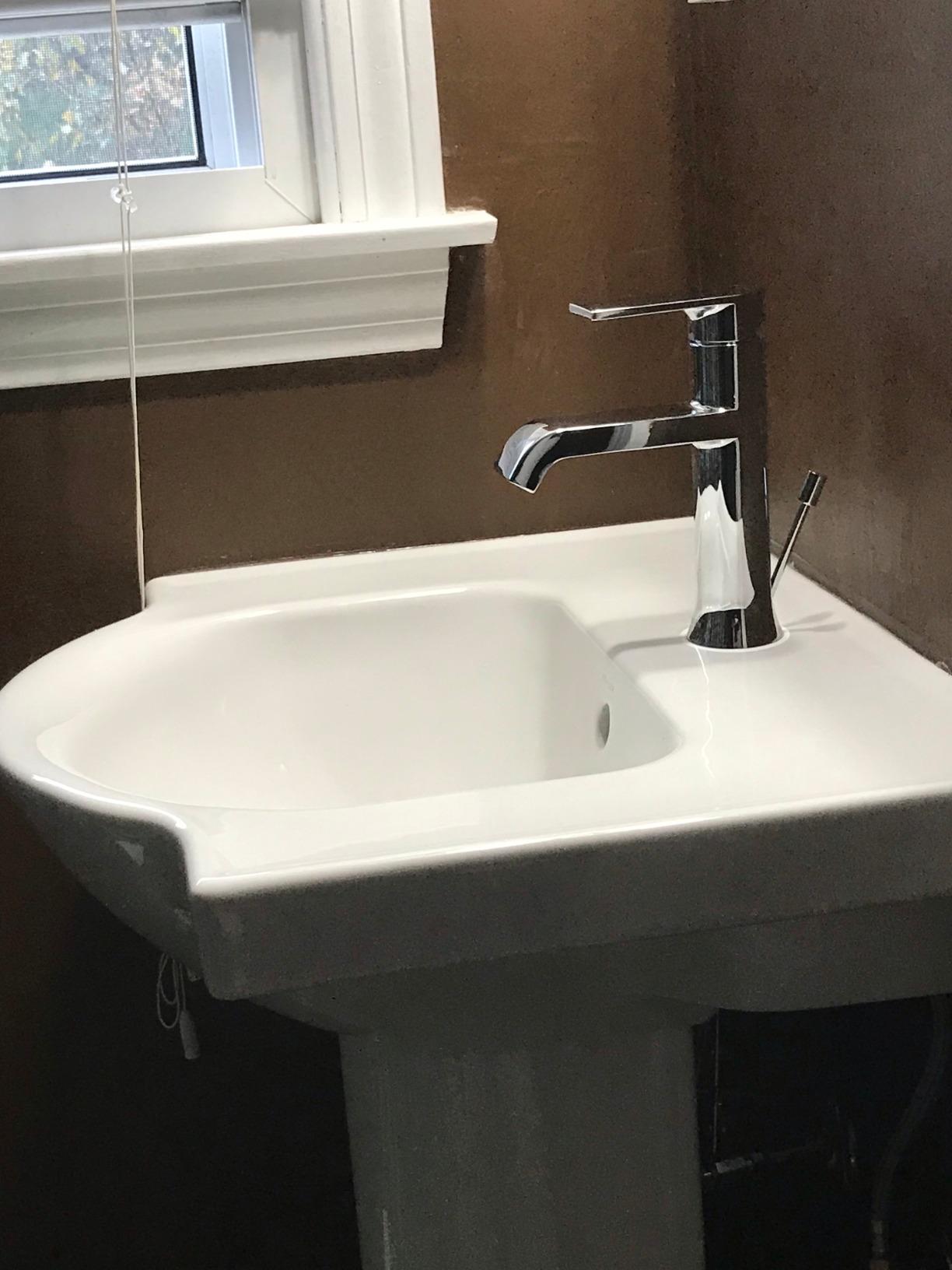 Moen Genta LX Chrome One-Handle Modern Bathroom Sink Faucet with Optional Deckplate and Low-Arc Spout for Bath Countertop, 6702 customer photo 2