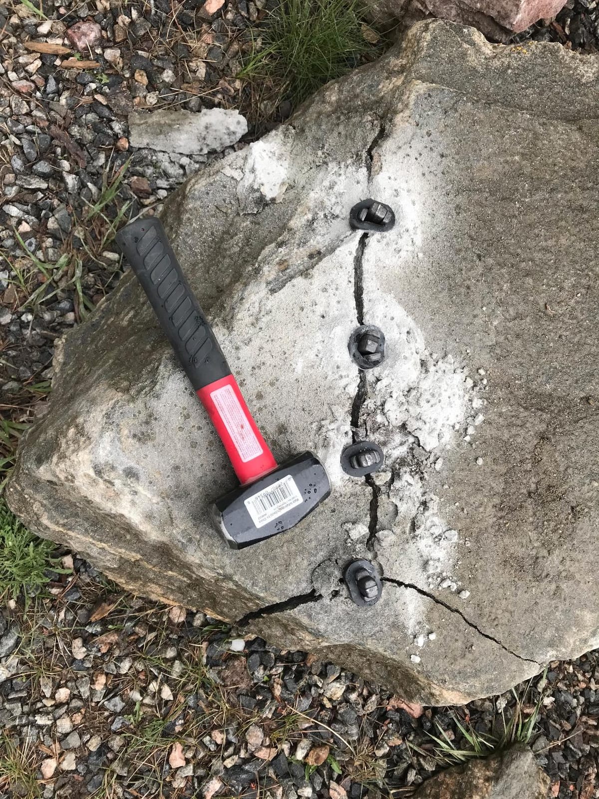 Bosch GBH2-28L SDS-plus® Bulldog™ Xtreme Max 1-1/8 In. Rotary Hammer customer photo 2