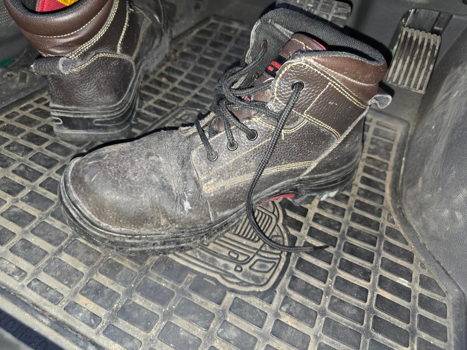 Skechers Men's Burgin-Tarlac Industrial Boot customer photo 2