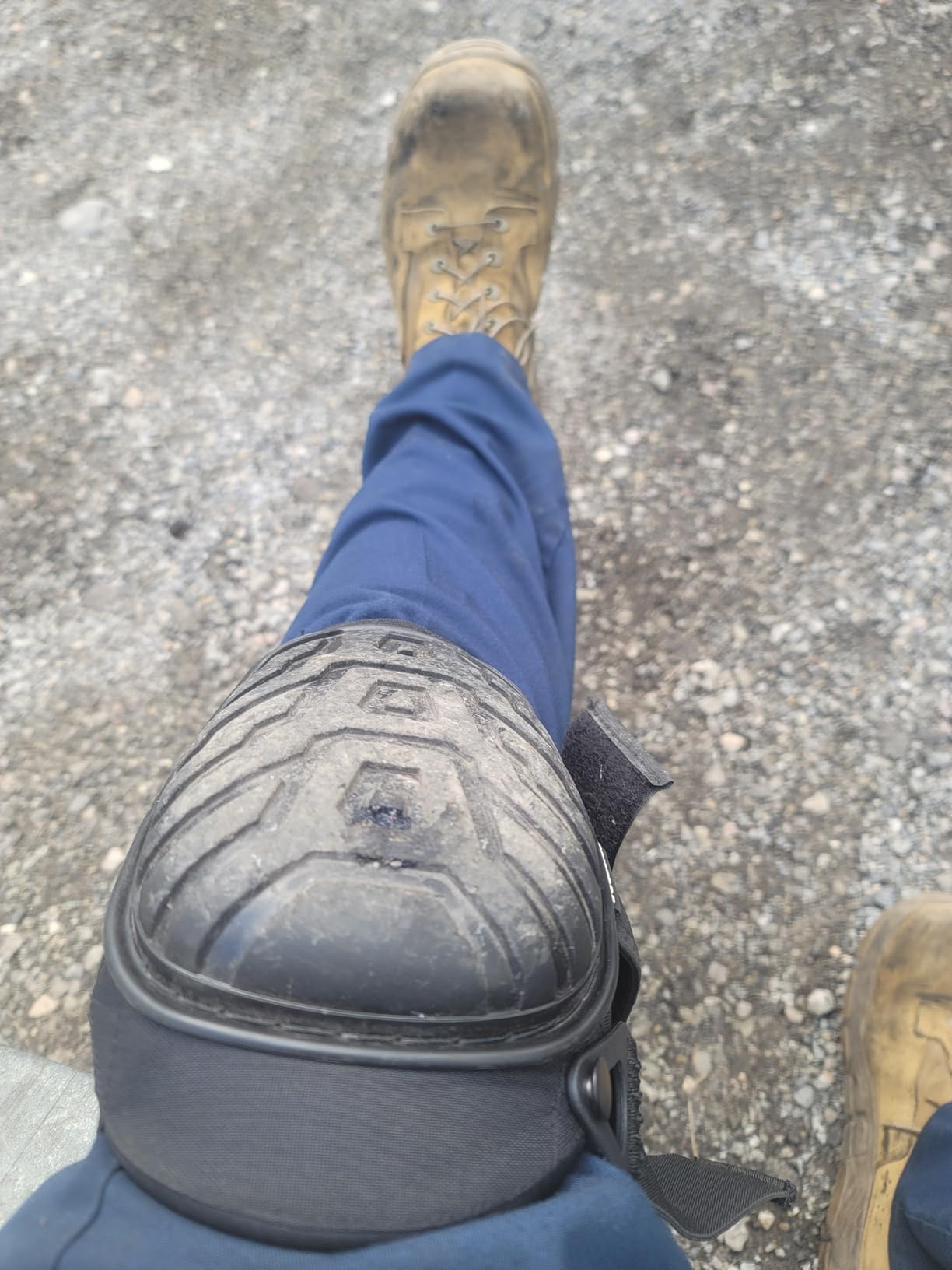 CE' CERDR Professional Knee Pads for Work - Heavy Duty Foam Padding Kneepads for Construction, Gardening, Flooring with Comfortable Gel Cushion to Save Your Knees (Knee High) customer photo 1
