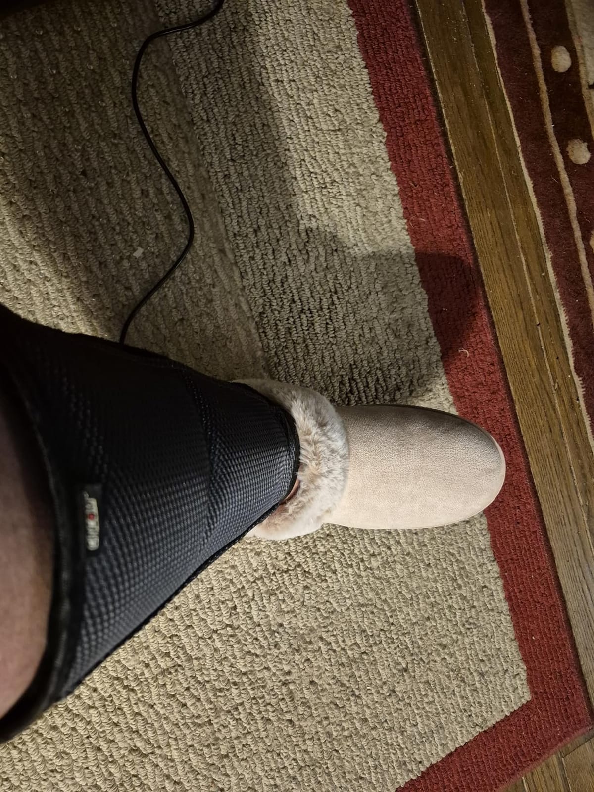CINCOM Leg Massager for Circulation and Pain Relief FSA - HSA customer photo 2
