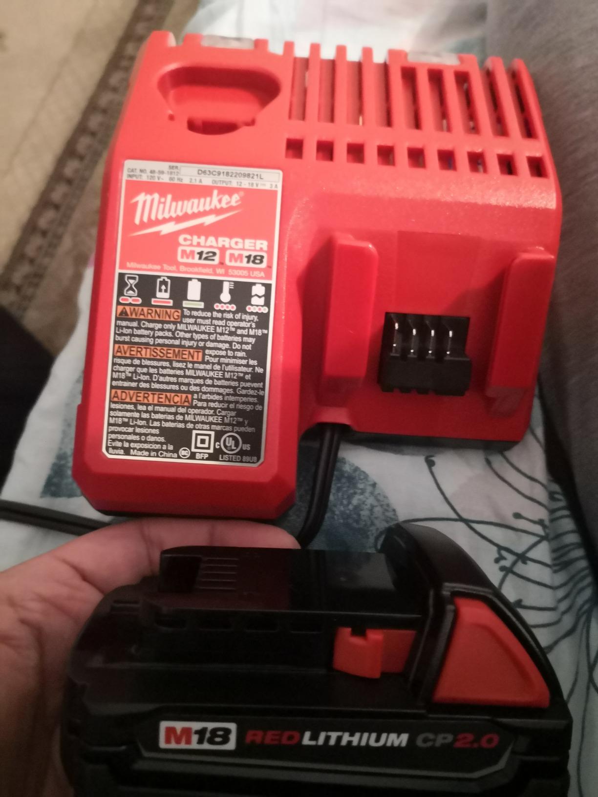 Milwaukee 2801-21P M18 18-Volt Lithium-Ion Compact Brushless Cordless 1/2 in. Drill/Driver Kit customer photo 1