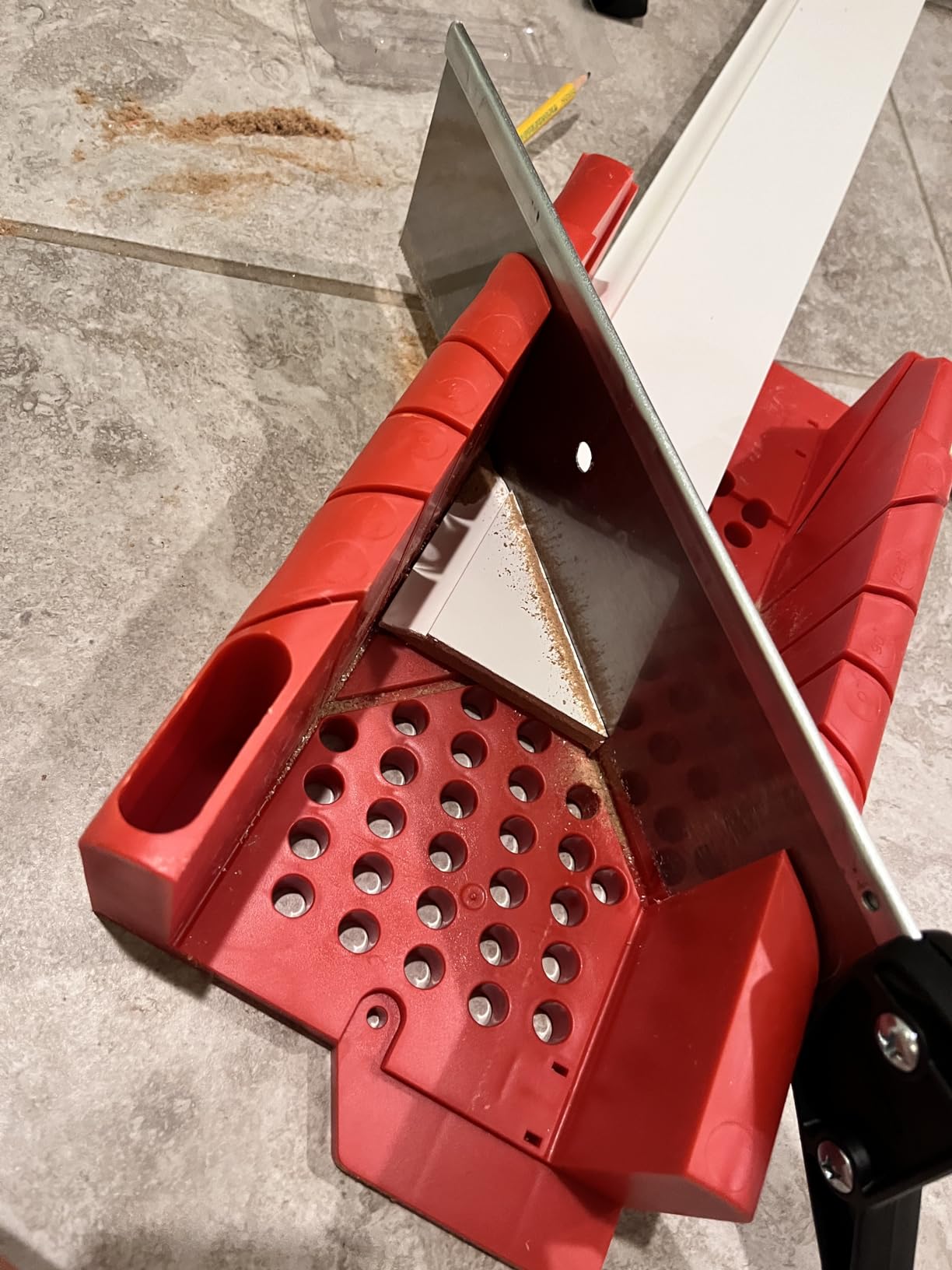 CRAFTSMAN Mitre Saw, 12-Inch Saw & Clamping Box (CMHT20600) customer photo 1