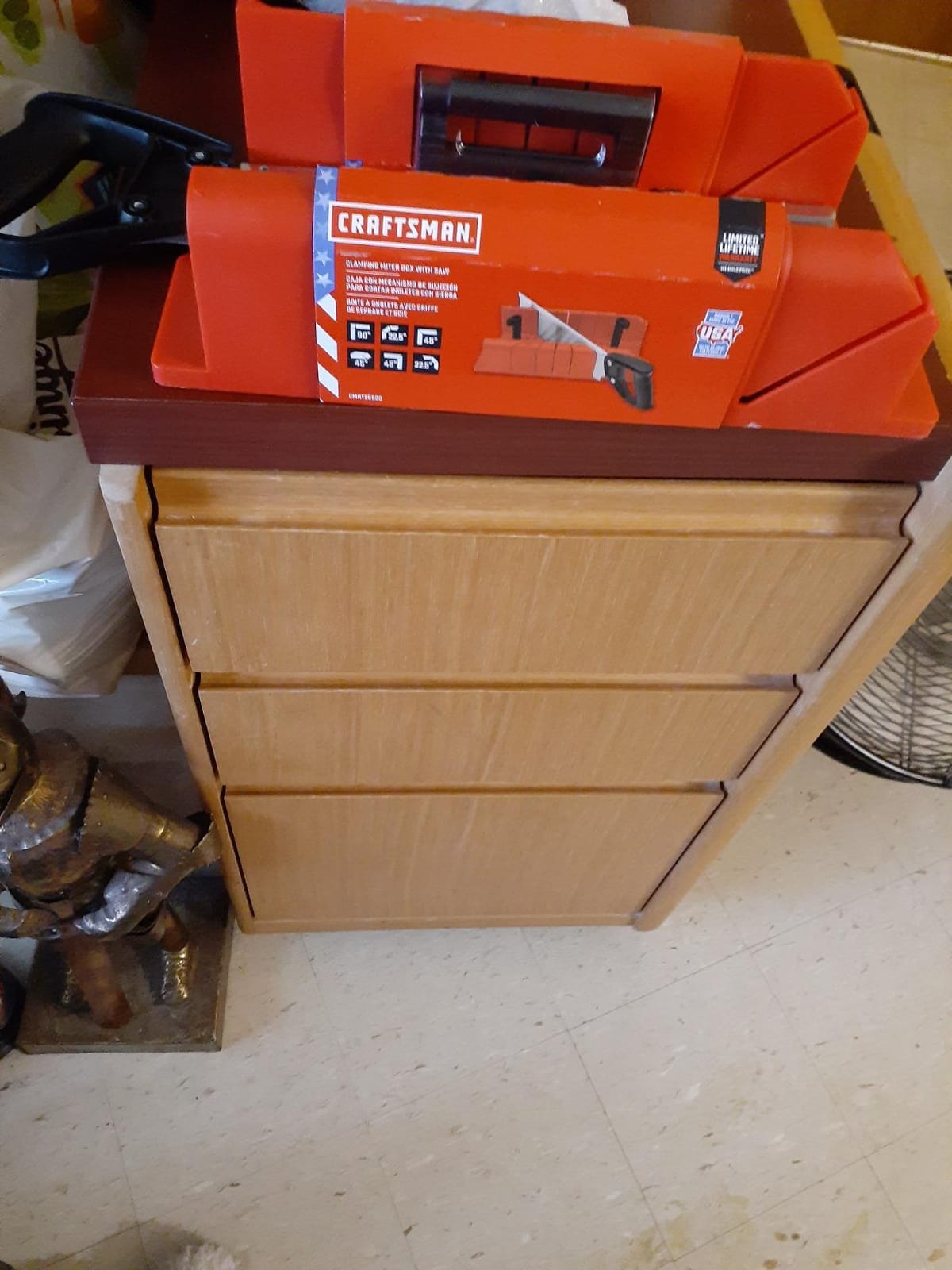 CRAFTSMAN Mitre Saw, 12-Inch Saw & Clamping Box (CMHT20600) customer photo 2