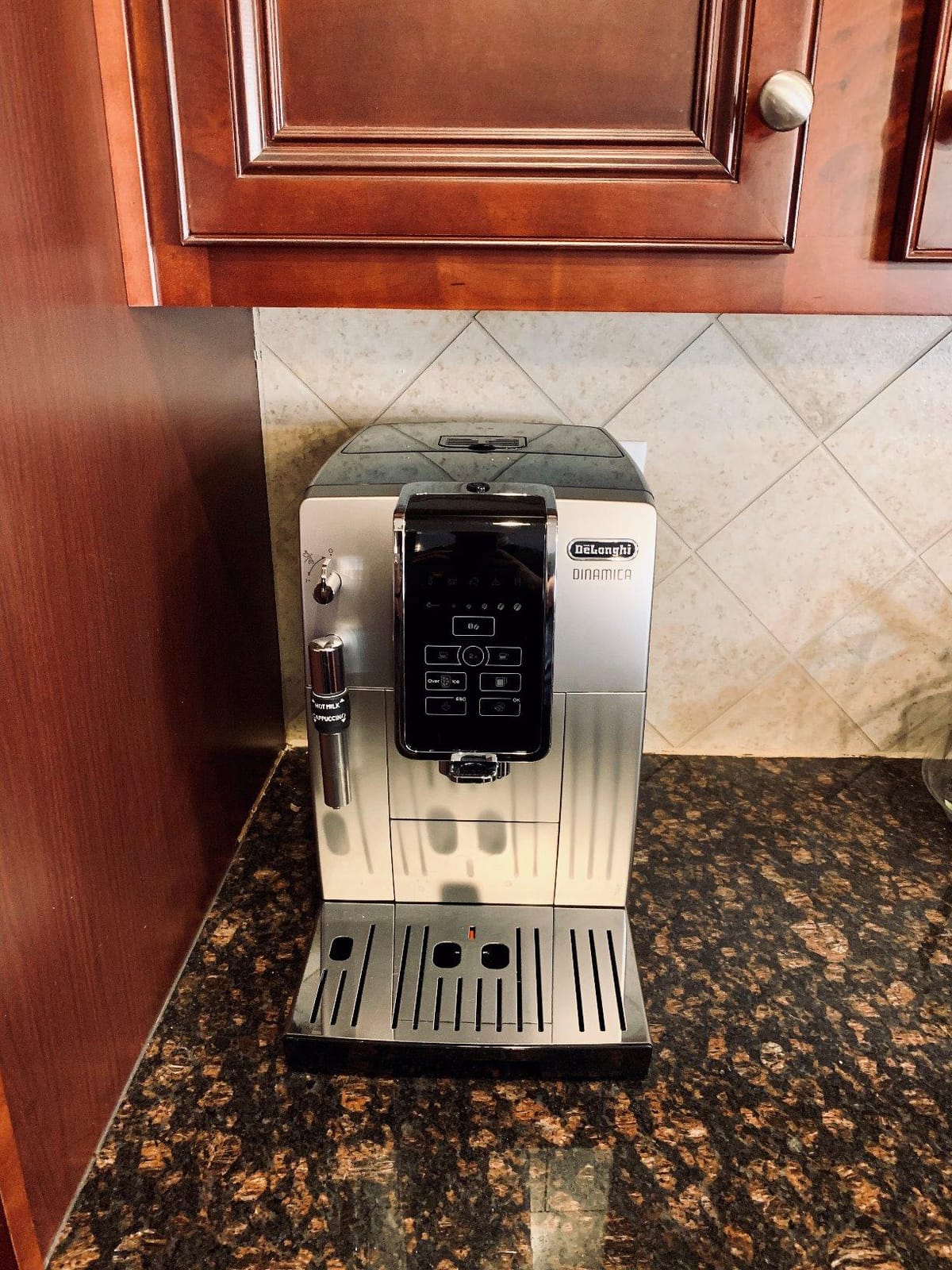 De'Longhi America Dinamica Fully Automatic Coffee and Espresso Machine with Premium Adjustable Frother, Stainless Steel, ECAM35025SB customer photo 2