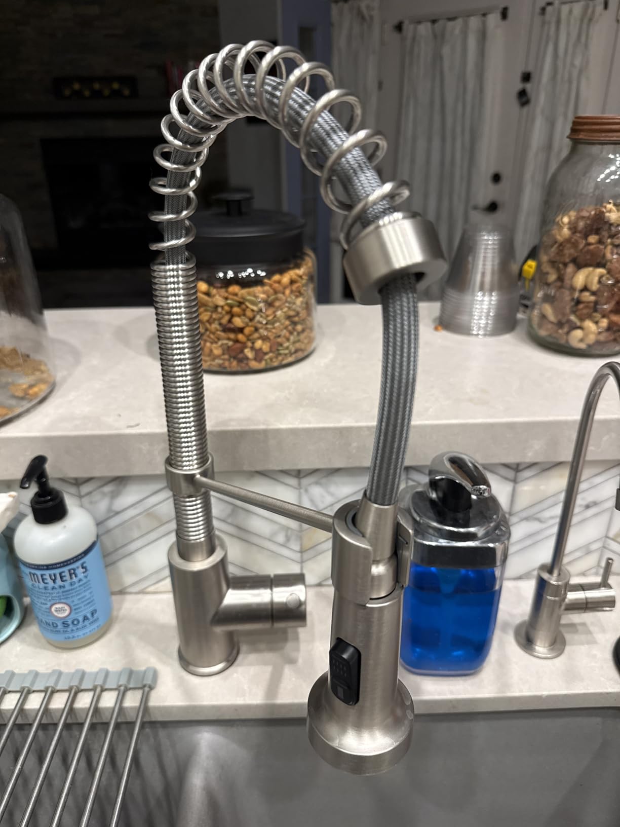 KRAUS Stainless Steel Matte Black Pull Down Faucet KPF-1610SFSMB | Two-tone split finish, heavy-duty metal body, ceramic cartridge, durable nylon water lines, ADA-compliant handle customer photo 1