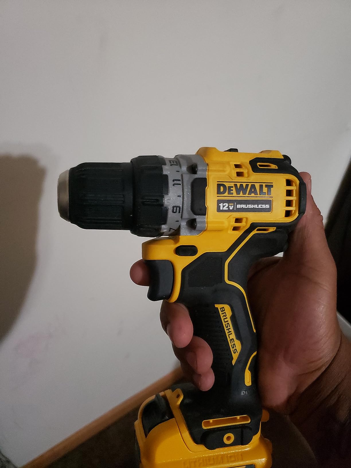 DEWALT XTREME 12V MAX* Cordless Drill / Driver Kit, 3/8-Inch (DCD701F2) customer photo 2