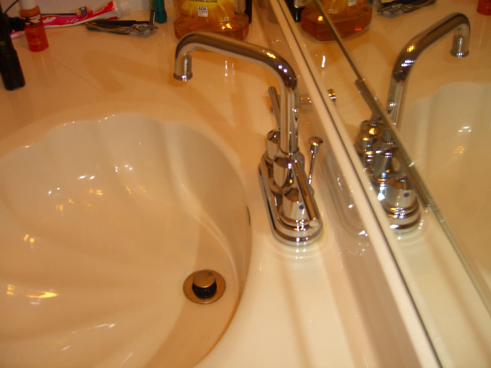 WOWOW Black Bathroom Faucet 3 Hole, Widespread Vanity Sink Faucets 8 Inch customer photo 1