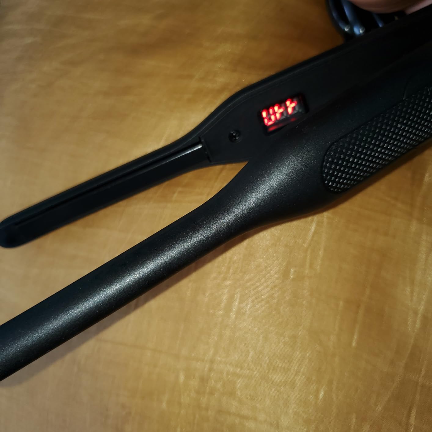 Terviiix Small Flat Iron for Short Hair, 3/10 Inch customer photo 1