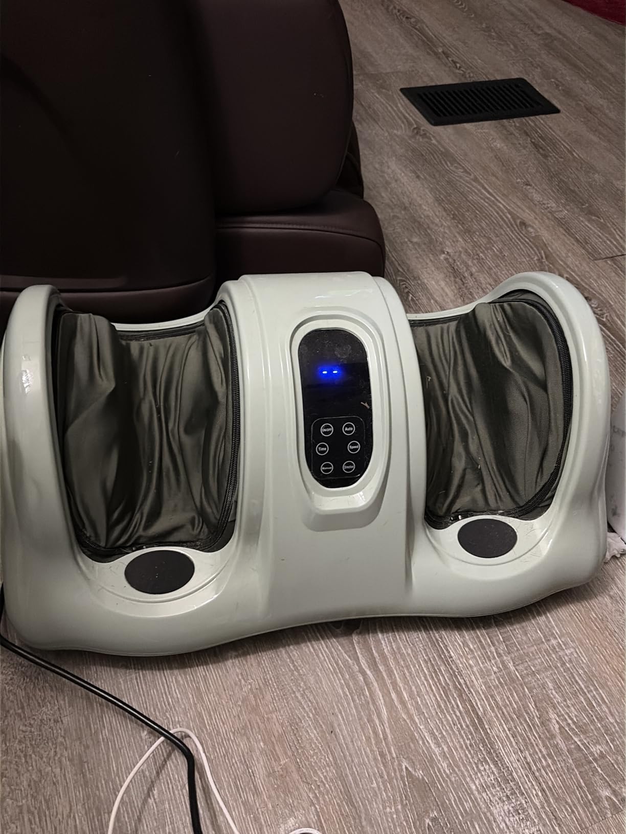 Best Choice Products Shiatsu Foot Massager for Pain Relief, Plantar Fasciitis, Neuropathy, Blood Circulation, Remote Control w/Compact Design - Gray customer photo 1