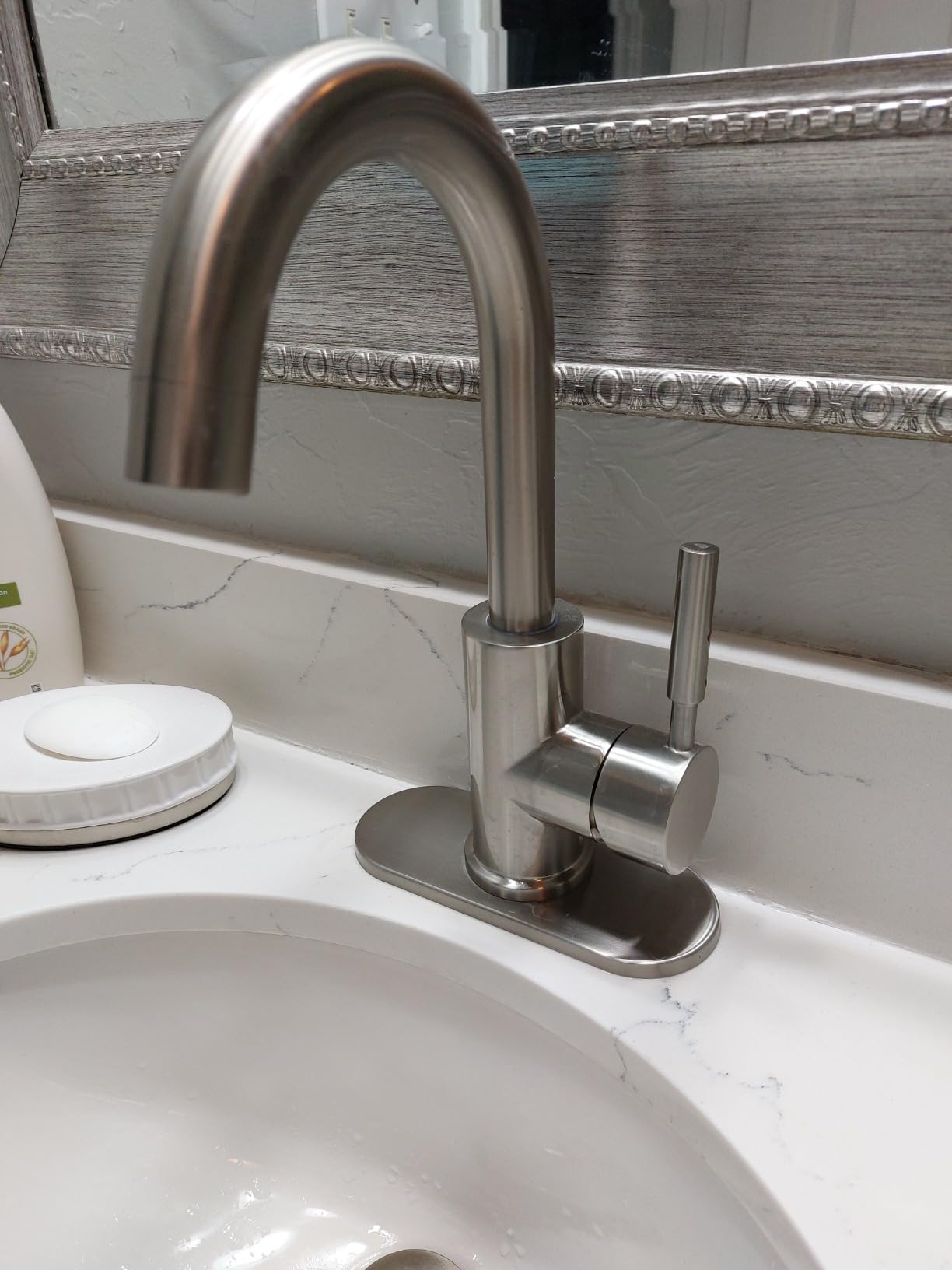 Phiestina Single Hole Matte Black Single-Handle High-Arc Stainless Steel Faucet for Pre-Kitchen Sink/Bar Sink/Bathroom Sink, with 4 Inch Deck Plate and Supply Hoses, Matte Black, WE08E-MB customer photo 1