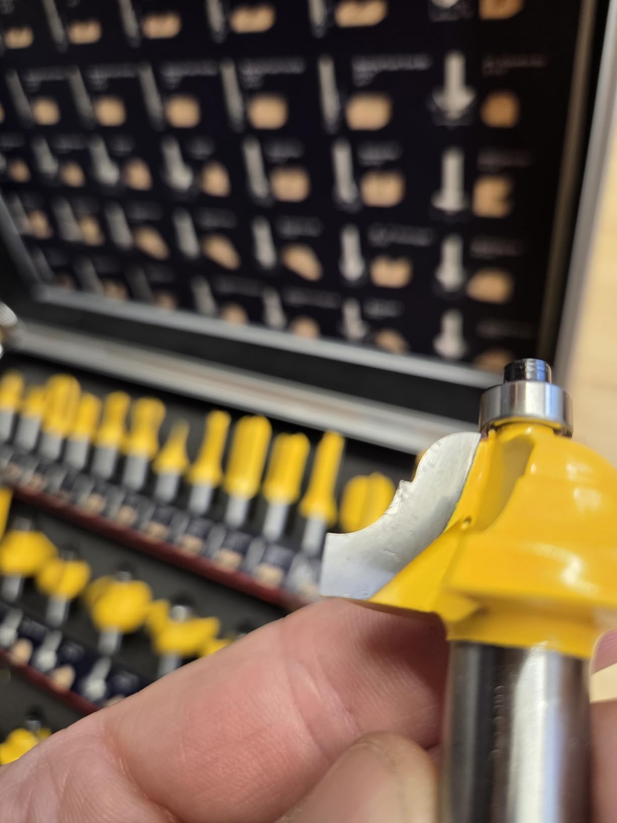 Router Bits Sets 35B Pieces, Tungsten Carbide Router Bits 1/2 Inch Shank with Aluminum Storage Case, T Shape Wood Milling Cutter for Woodworking customer photo 2