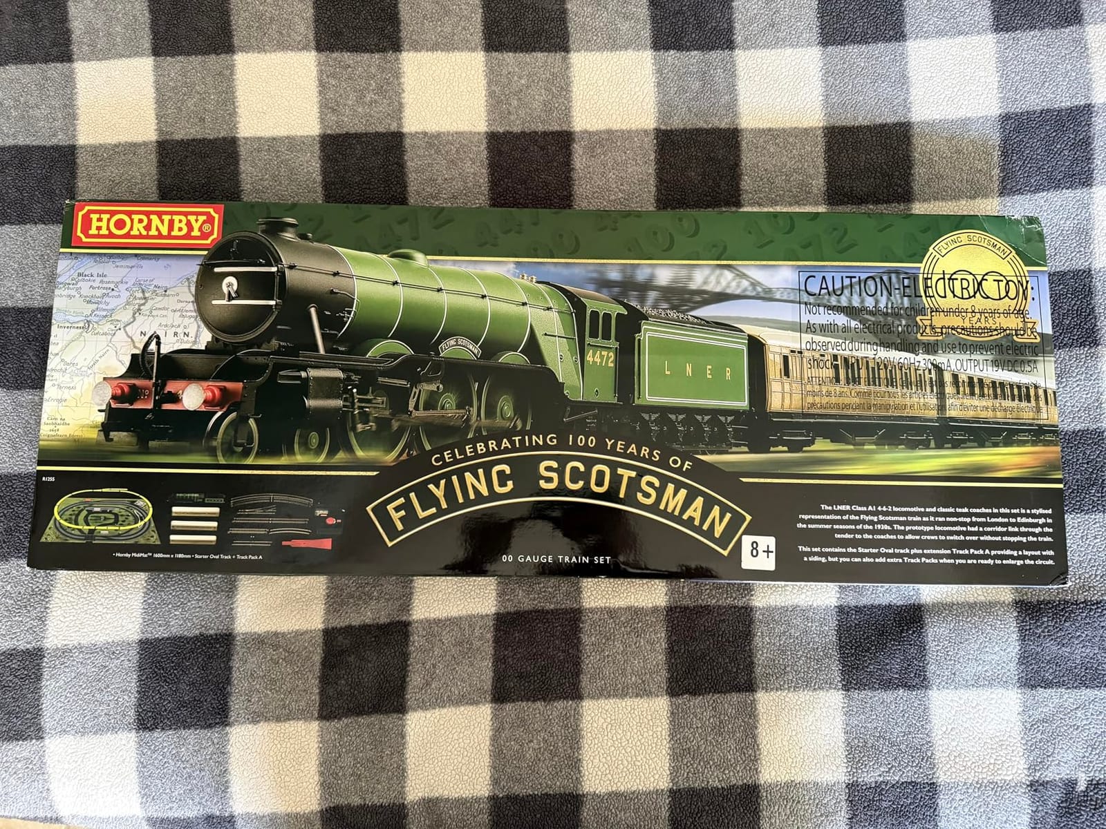Hornby Electric Train Set - R1255M The Flying Scotsman A1Class - OO Gauge customer photo 1