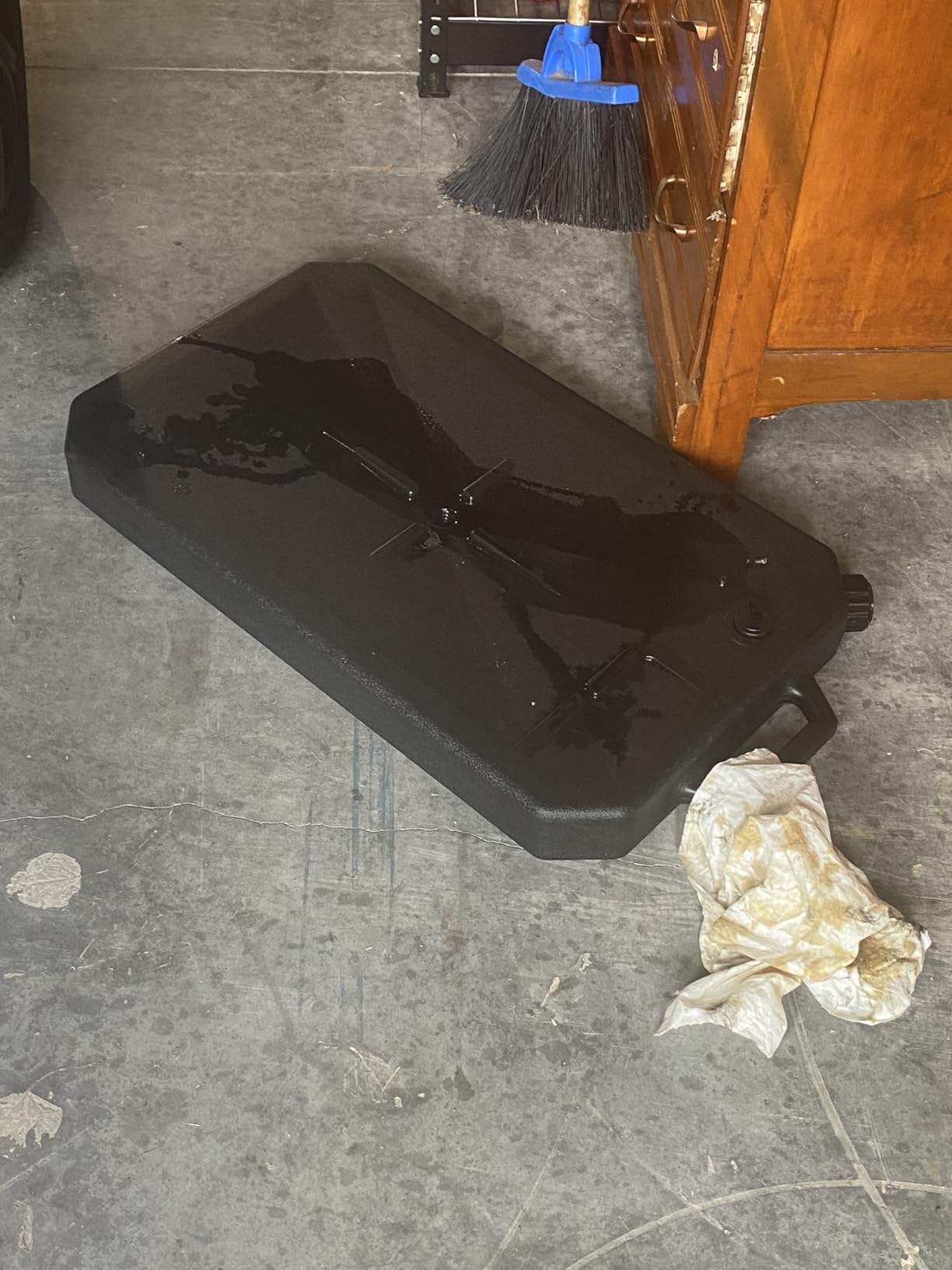 TCT-MOTORPARTS 10 Quart Motorcycle Oil Drain Pan w/Spout Low Profile customer photo 2