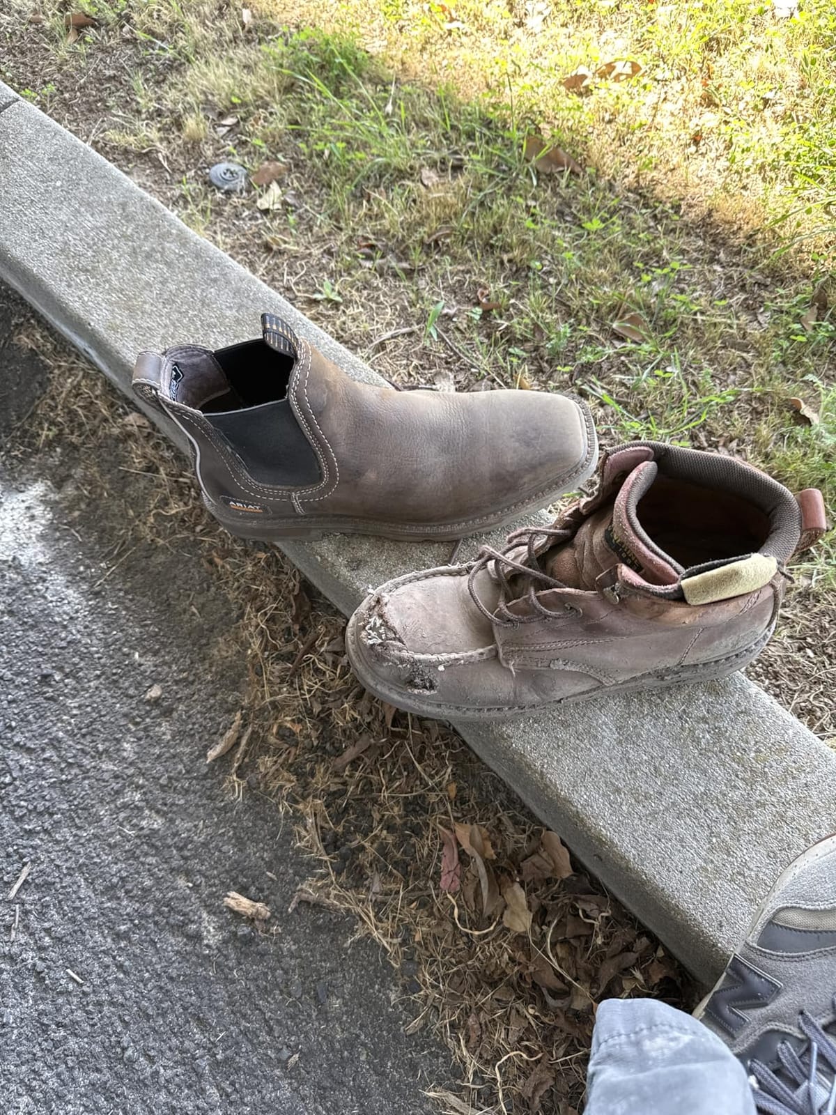 ARIAT Work Groundbreaker Chelsea Wide Square Toe Waterproof Steel Toe customer photo 1