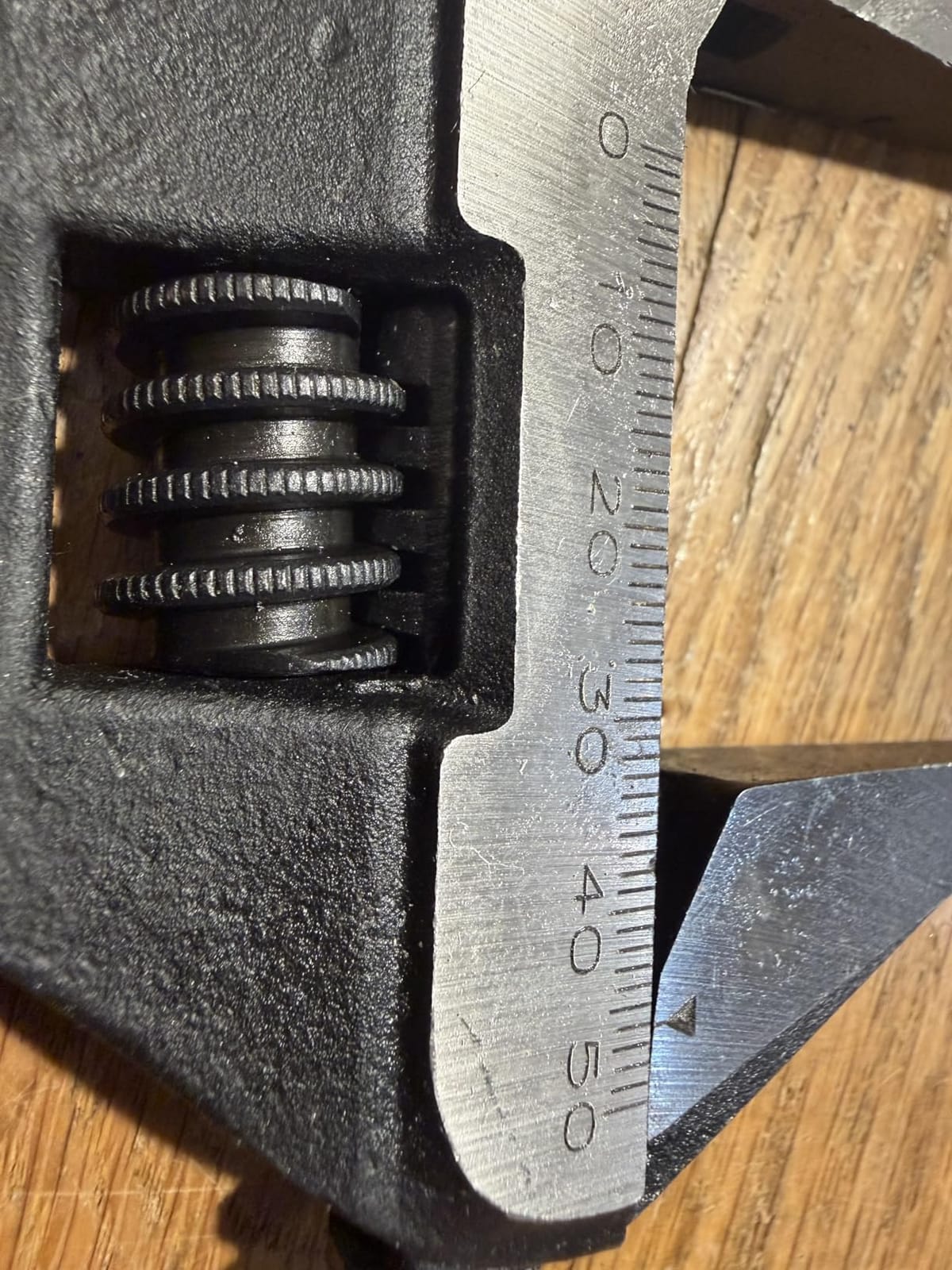 DURATECH 10-Inch Wide Jaw Adjustable Wrench customer photo 1