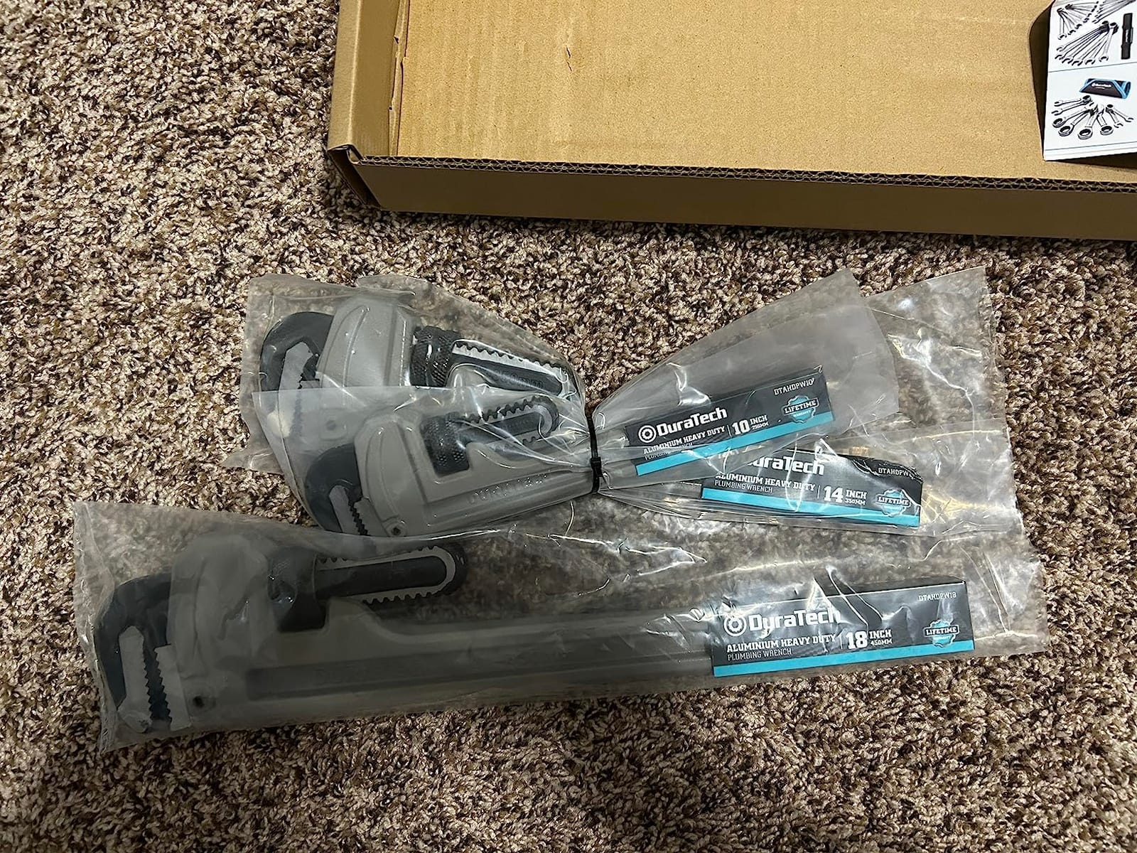 DURATECH 18-inch Aluminum Straight Pipe Wrench, Adjustable Plumbing Wrench customer photo 2
