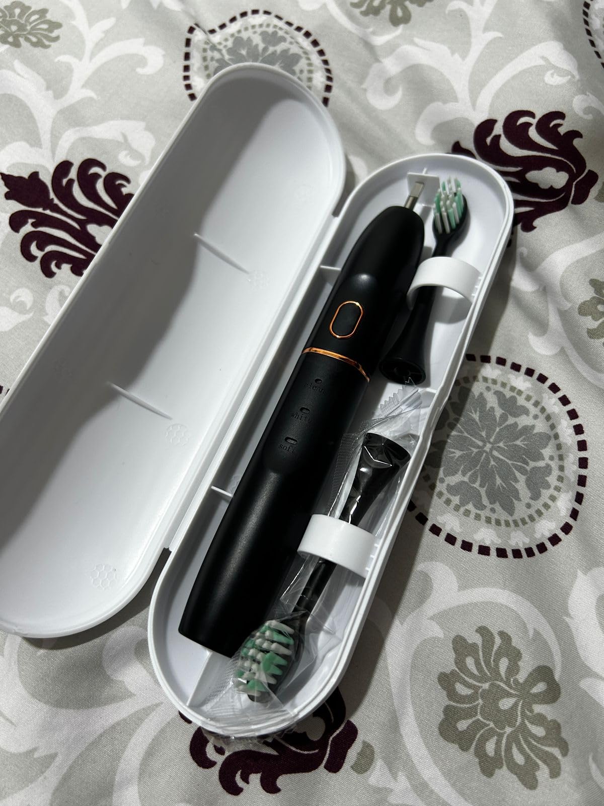 kingheroes Electric Toothbrush Set, Comes with 8 Brush Heads & Travel Case,4 Modes with 2 Minutes Built in Smart Timer, One Charge for 60 Days, 42000 VPM Motor (Black) customer photo 2