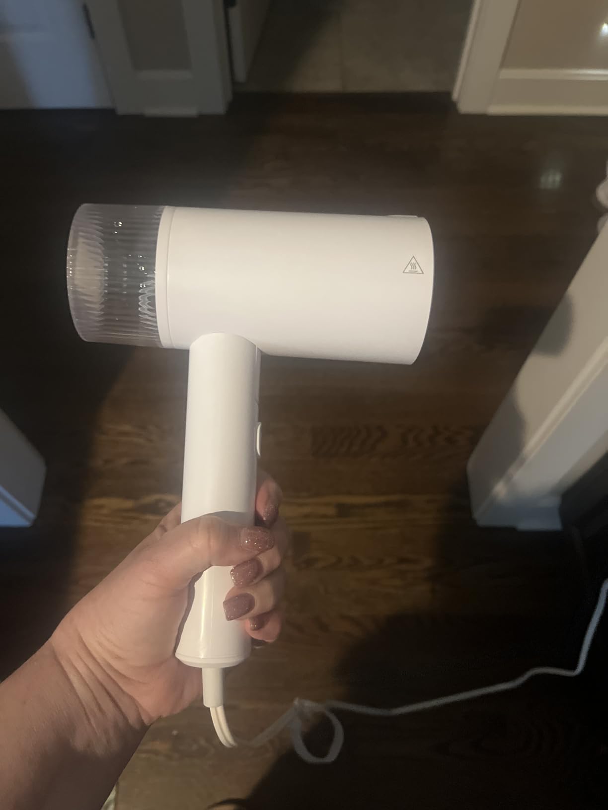 BEAUTURAL Travel Steamer for Clothes, Portable and Handheld, 1000W, White | Foldable Garment Wrinkle Remover, Fast 30s Heat-up, 120V Only (Not for 220V Europe) customer photo 1