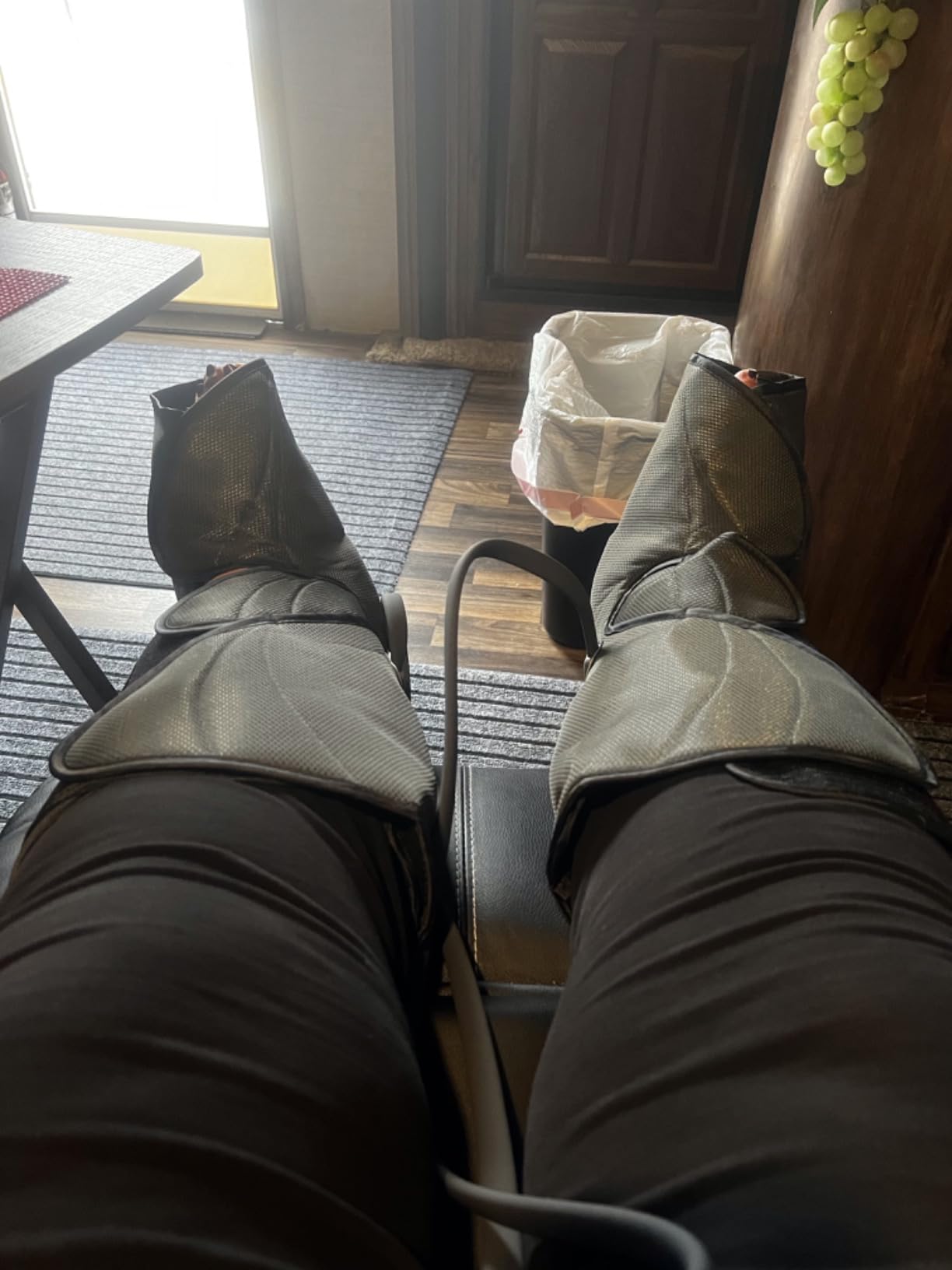 FIT KING Air Compression Leg and Foot Massager with Heat for Circulation | FSA-HSA, Adjustable Leg Wraps, Size Extensions, 3 Modes 3 Intensities, Helpful for Pain Edema RLS, Great Gift for Wife Mom customer photo 2