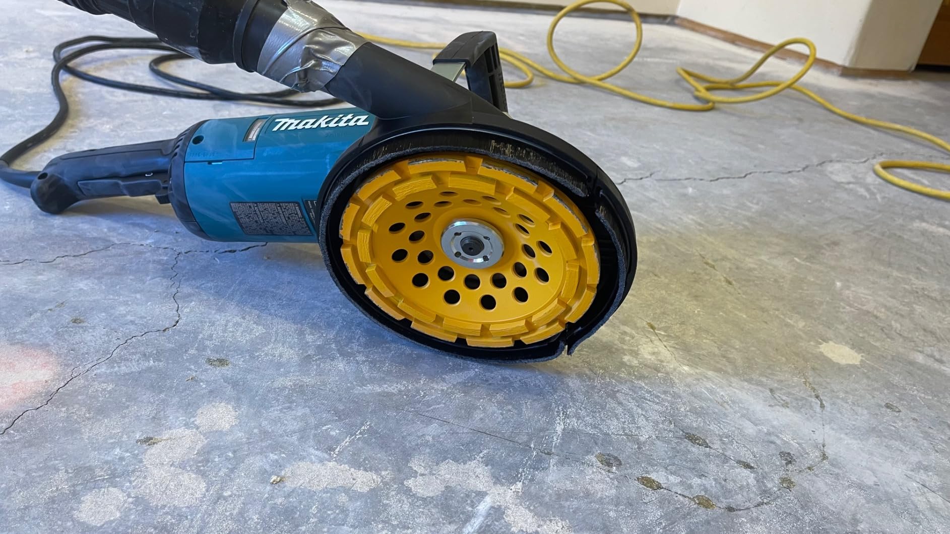 Makita GA9060RX3 9
