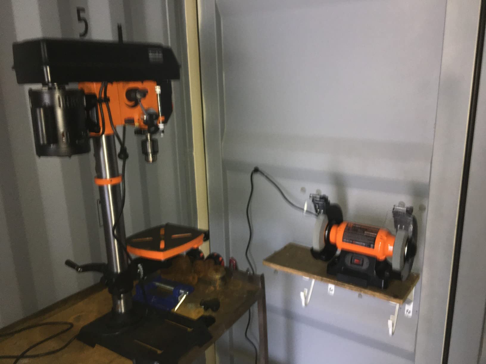 WEN BG4282 4.8-Amp 8-Inch Single Speed Bench Grinder with LED Work Lights, 14 x 10 x 11.75 inches, Black and Orange customer photo 1