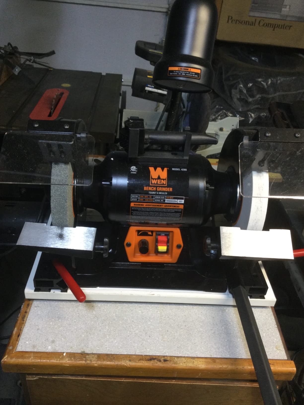 WEN BG4280 5-Amp 8-Inch Variable Speed Bench Grinder with Flexible Work Light, Black,orange customer photo 2