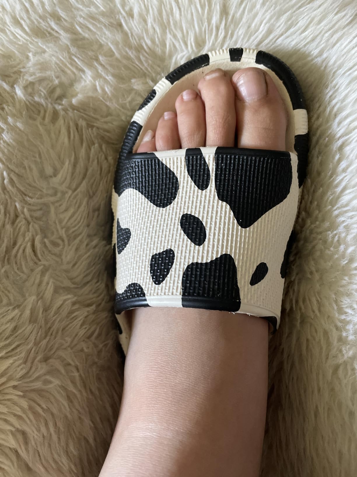 Joomra Pillow Slippers for Women and Men Thick Sole Ultra Cushion Slides customer photo 2