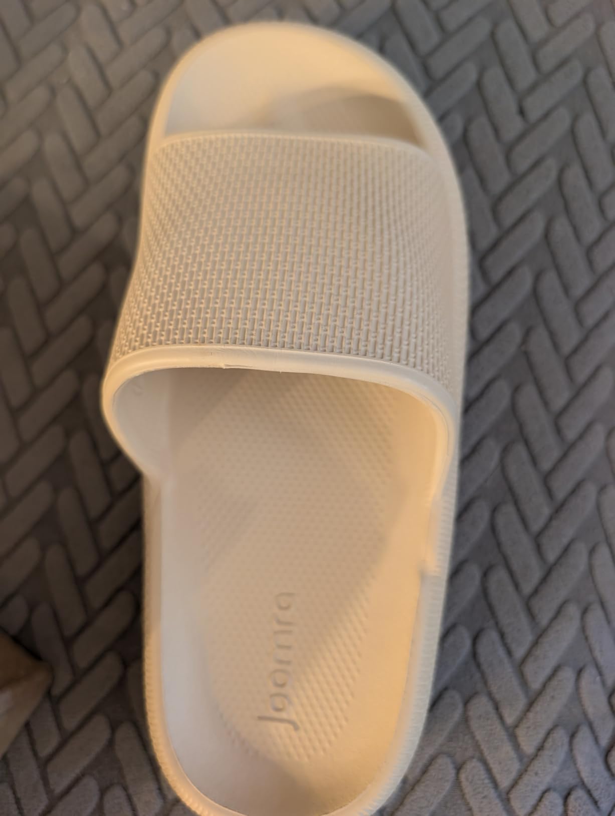 Joomra Pillow Slippers for Women and Men Thick Sole Ultra Cushion Slides customer photo 1