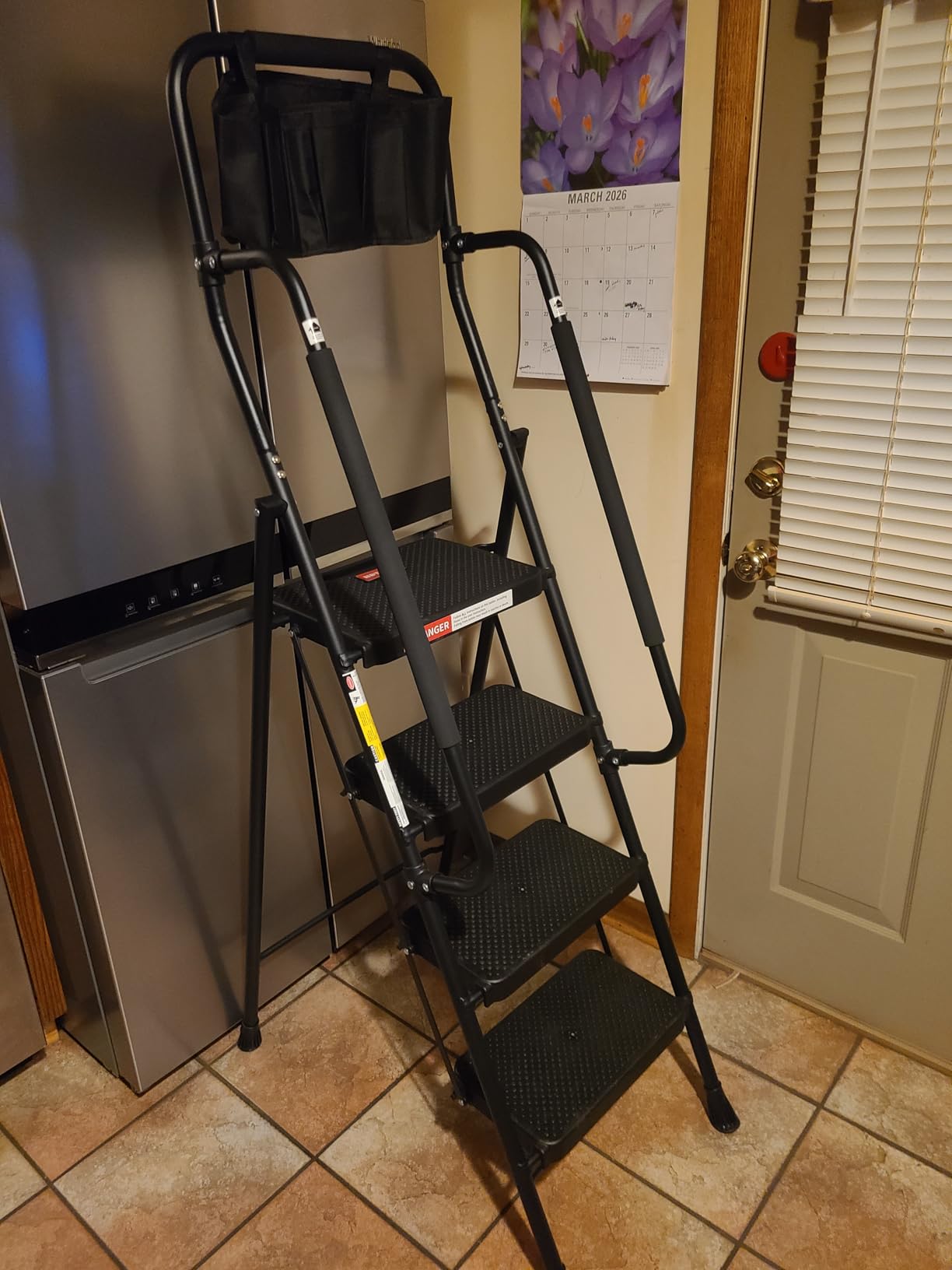 HBTower Step Ladder with Handrails, 4 Step Ladder with Attachable Tool Bag customer photo 1