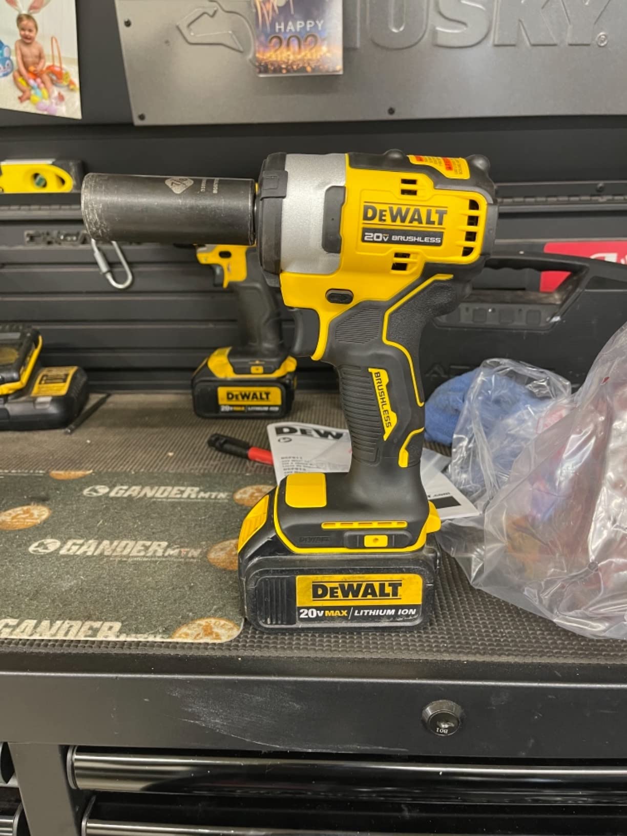DEWALT DCF911B 20V MAX* 1/2