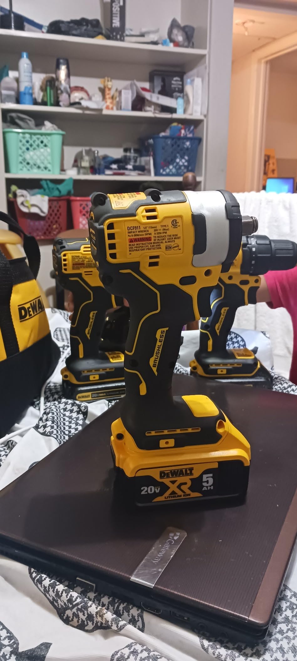 DEWALT DCF911B 20V MAX* 1/2