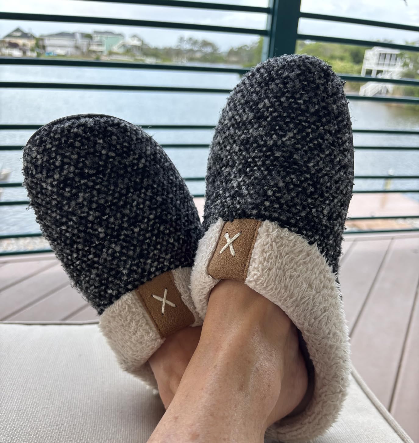 ULTRAIDEAS Women's Indoor Outdoor Slipper Memory Foam customer photo 1