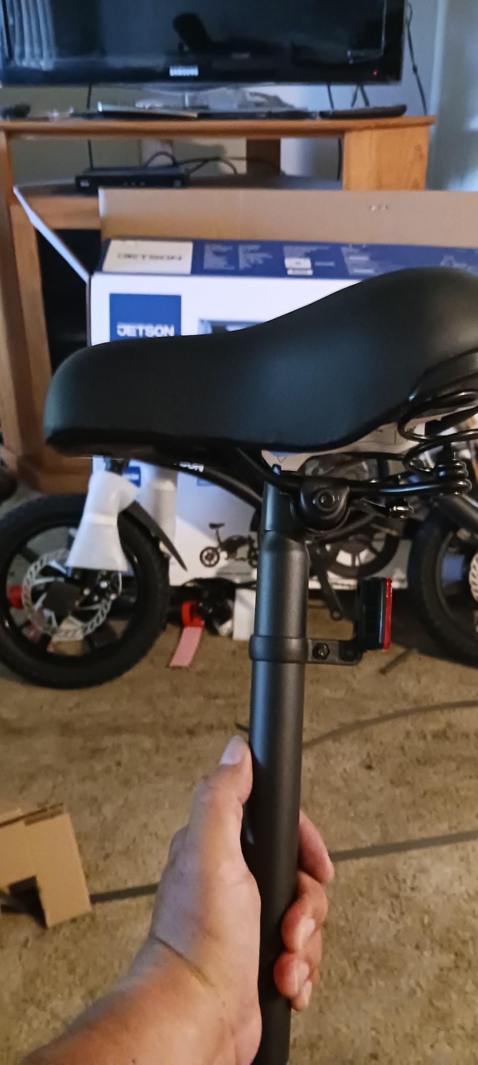 Jetson Bolt Electric Bike, Foot Pegs, Easy-Folding, Built-in Carrying Handle, Twist Throttle, Cruise Control, Up to 15.5 MPH, Range Up to 15 Miles, Ages 13+ customer photo 1
