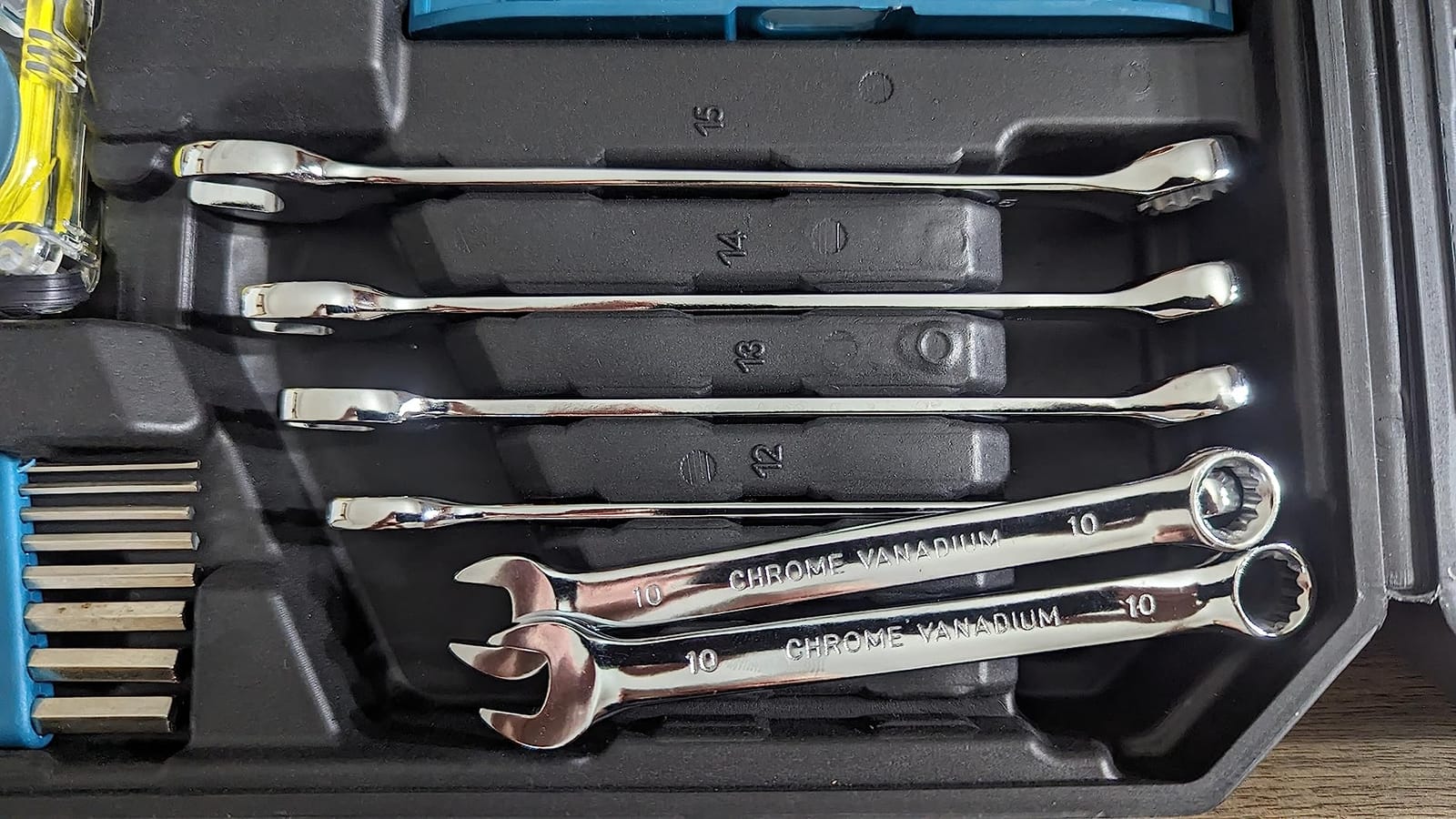 Sundpey 257 Pcs Portable General Basic Hand Tool Kit Set for Home with Case customer photo 2