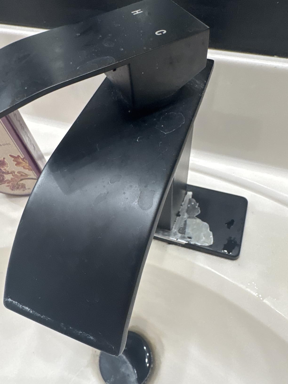 Fransiton Waterfall Single Handle Bathroom Sink Faucet Black customer photo 2
