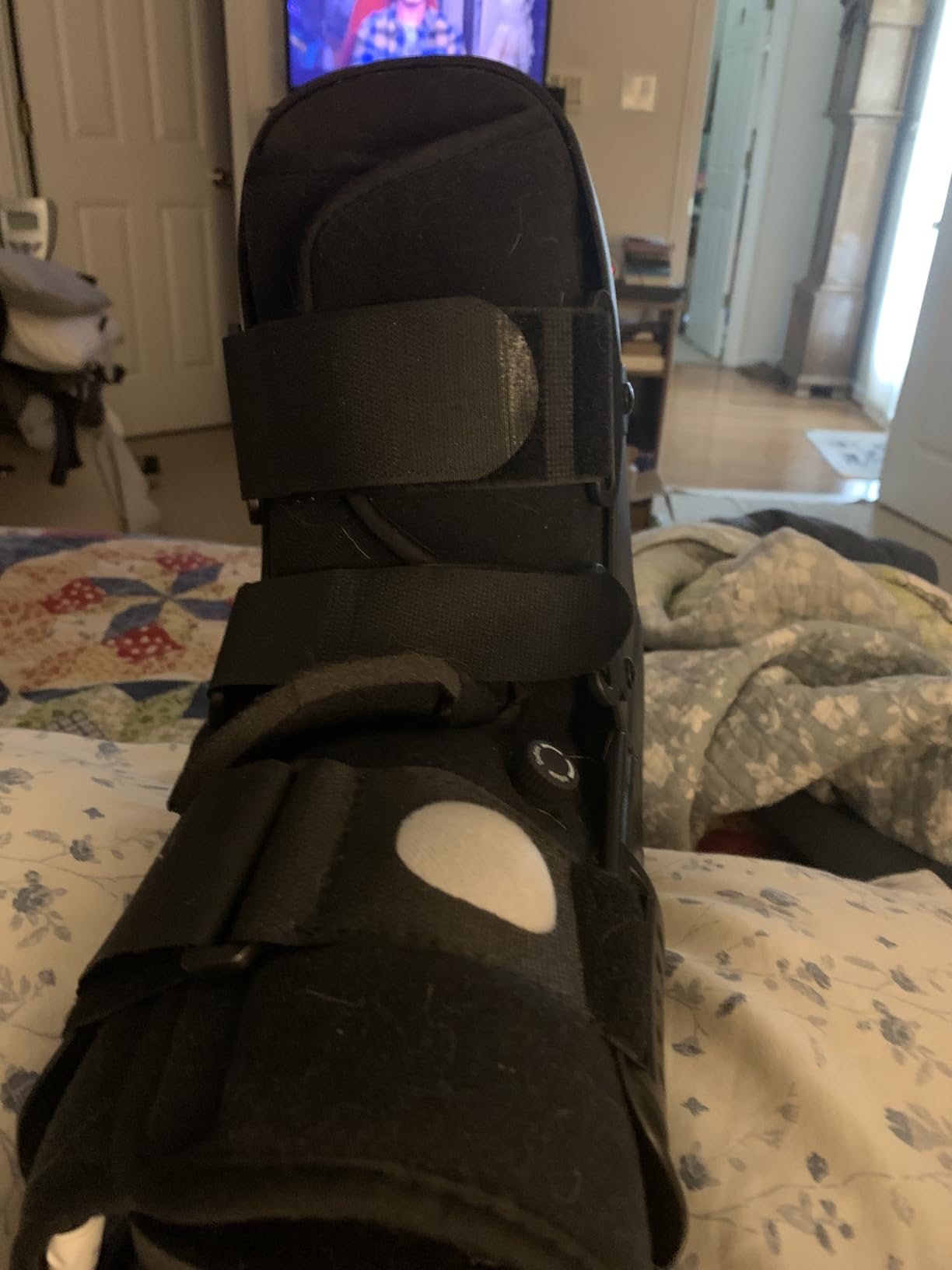Jewlri Walking Boot for Broken & Injured Foot, Sprained Ankle, Fracture, M customer photo 2
