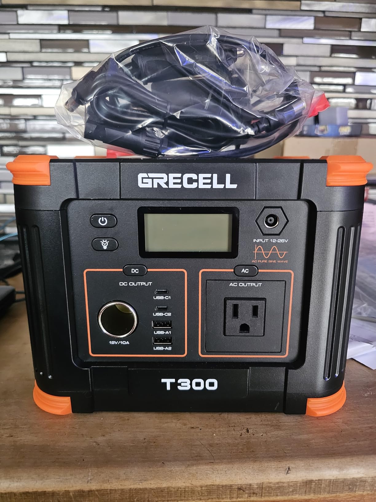 Portable Power Station 500W(Peak 1000W), 519Wh Outdoor Solar Generator customer photo 2
