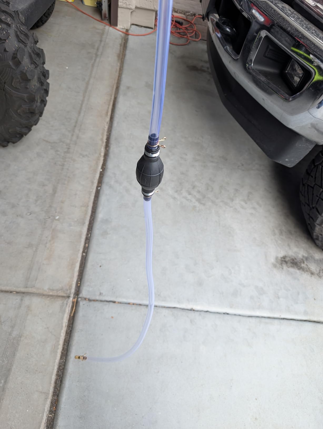 H-veenjor Gasoline Siphon Hose Pump, Hand Water Transfer Pump customer photo 1
