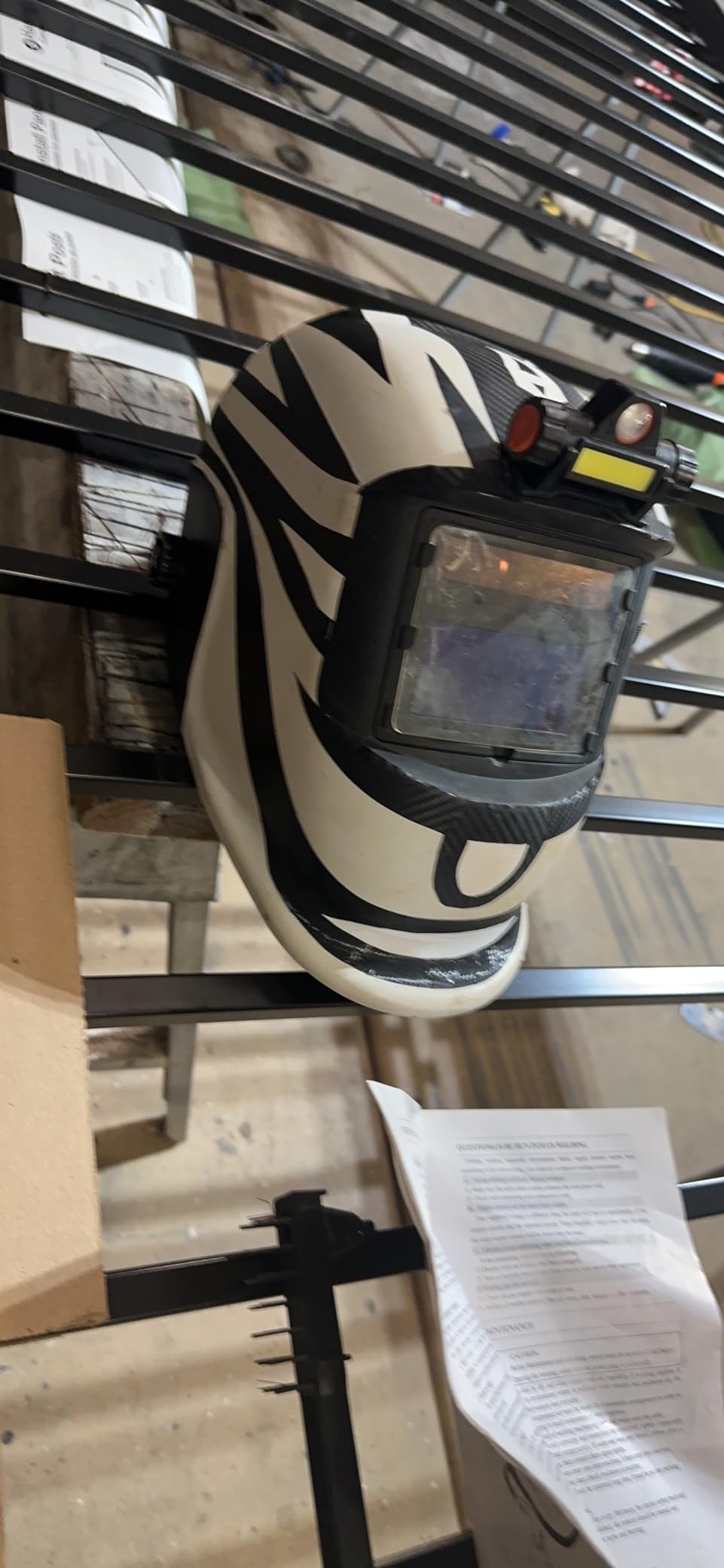 TRQWH Welding Helmet with Light True Color Auto Darkening Welding Helmets for Men Solar Powered Welding Hood with 2 Arc Sensor Wide Shade 4/9-13 for TIG MIG ARC Cool Welder Mask customer photo 2