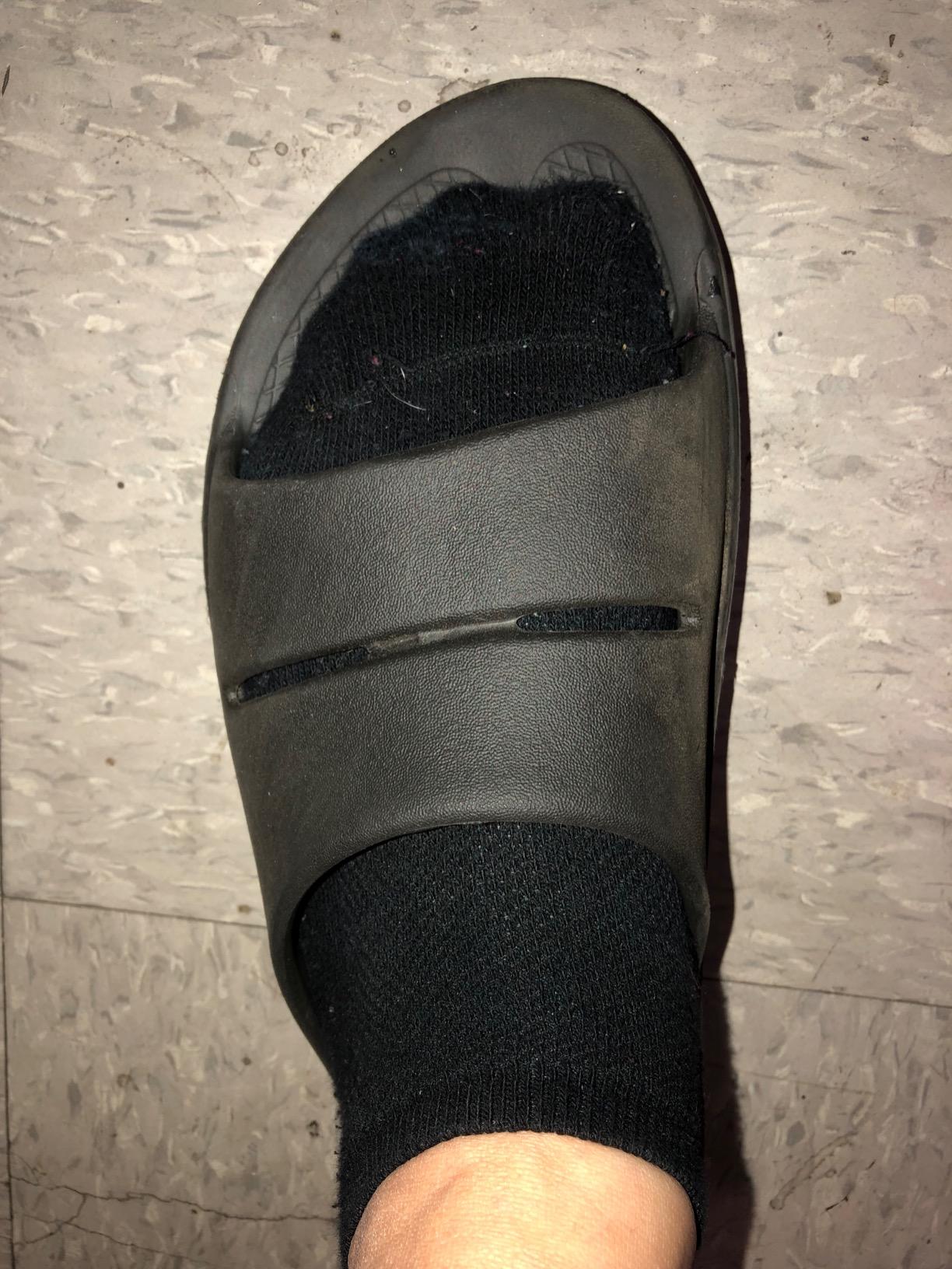 OOFOS OOahh Recovery Slide - Women’s and Men’s customer photo 2