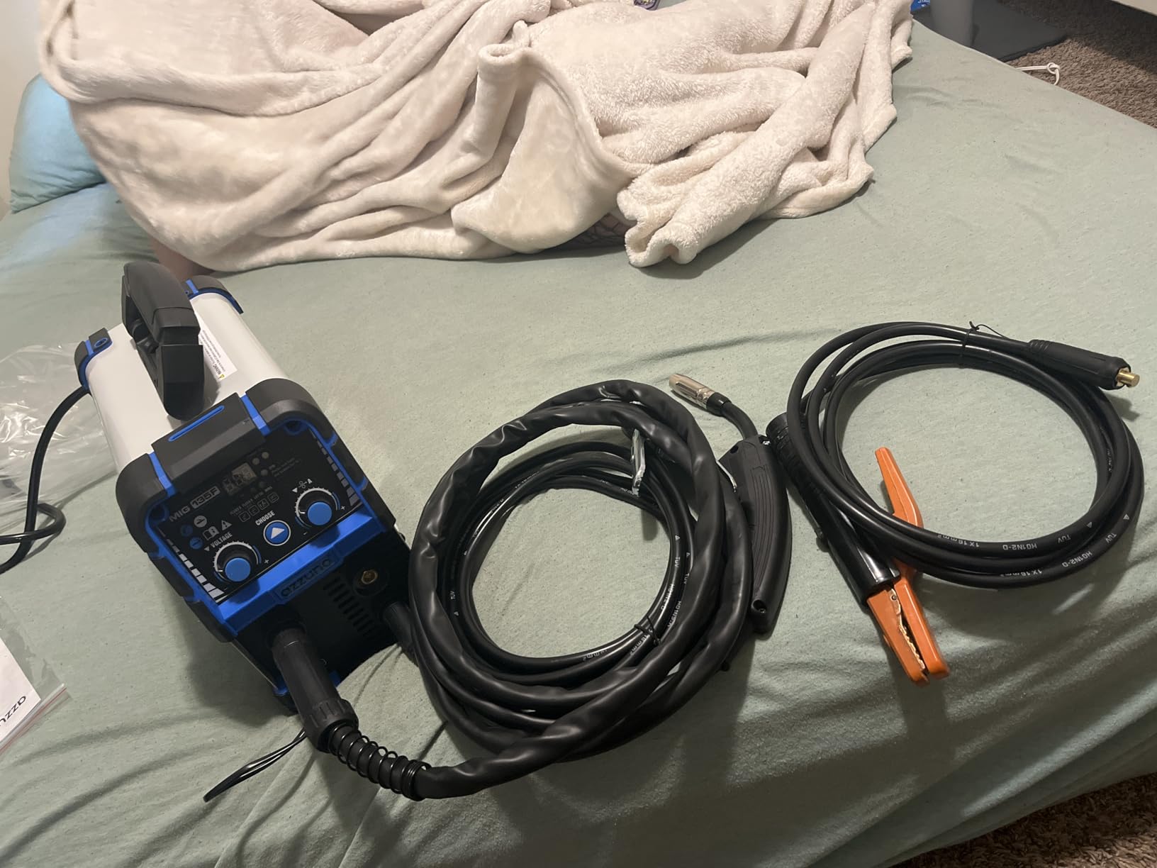 AZZUNO 135A MIG Welder 110V, 3-in-1 Flux Core MIG/Lift TIG/Stick Welding customer photo 2