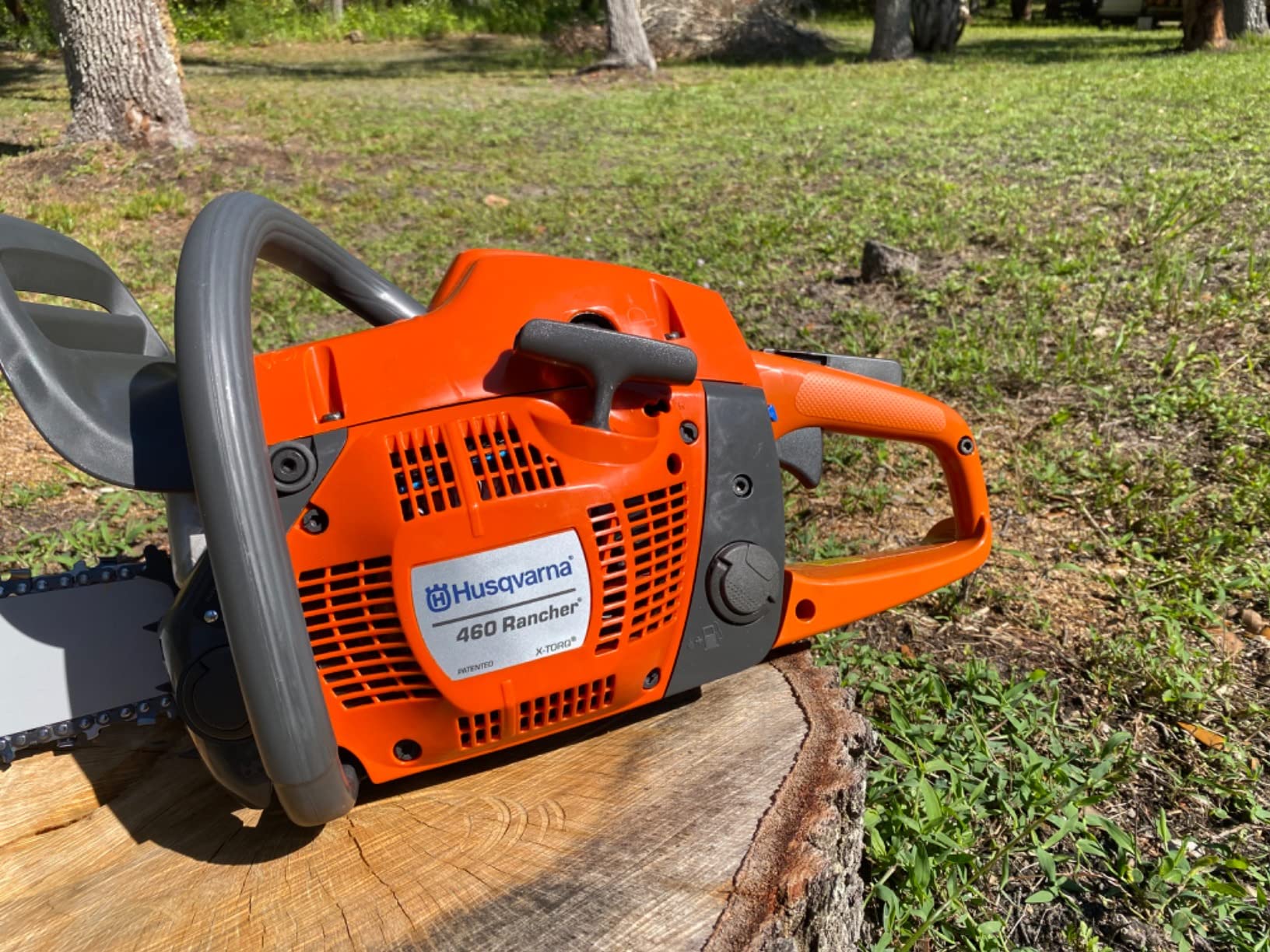 Husqvarna 460 Rancher Gas Powered Chainsaw, 60.3-cc 3.6-HP, 2-Cycle X-Torq Engine, 24 Inch Chainsaw with Automatic Adjustable Oil Pump, For Wood Cutting, Tree Trimming and Land Clearing, Gifts For Men customer photo 1
